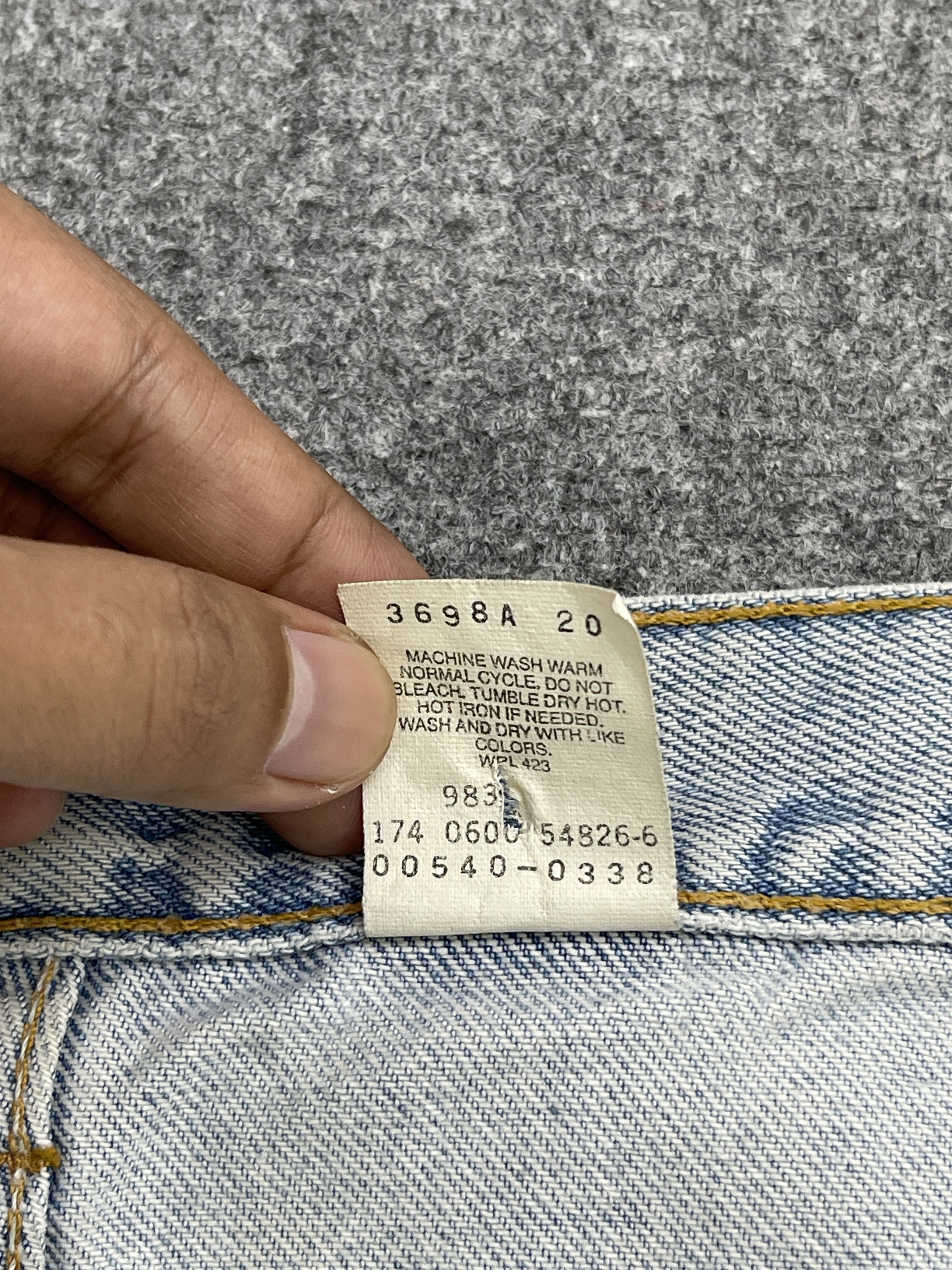 Levi's 90s Vintage Levis 540 Relaxed Light Washed Jeans DP2499 Size US 42 / EU 58 - 8 Thumbnail