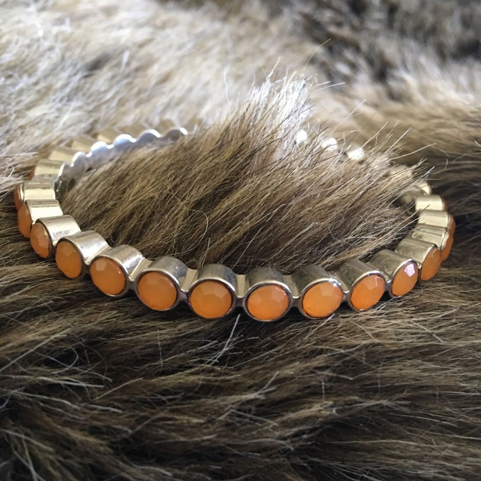 Jewelry Faceted tangerine glass stone magnet bracelet Size ONE SIZE - 1 Thumbnail