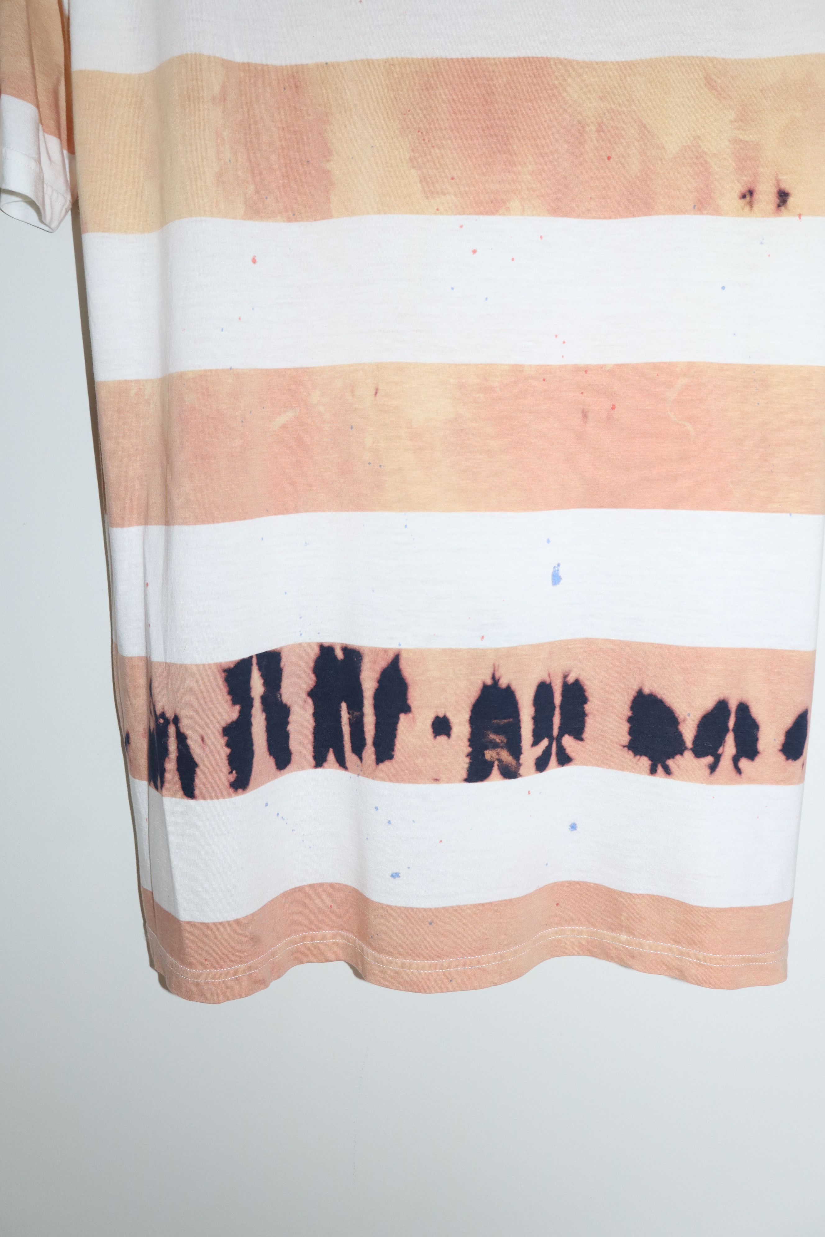 Faith Connexion bleach effect t-shirt Size US M / EU 48-50 / 2 - 10 Thumbnail