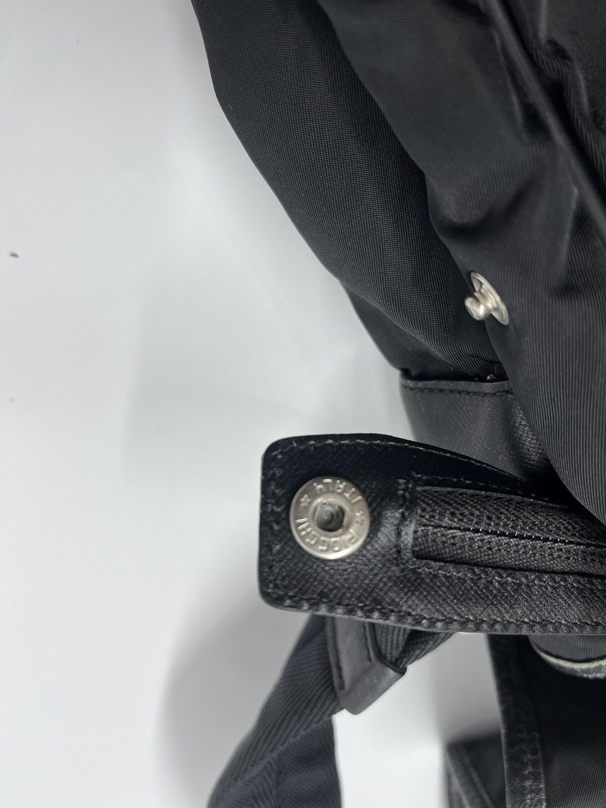 Prada Authentic PRADA Tessuto Messenger Bag Size ONE SIZE - 13 Thumbnail