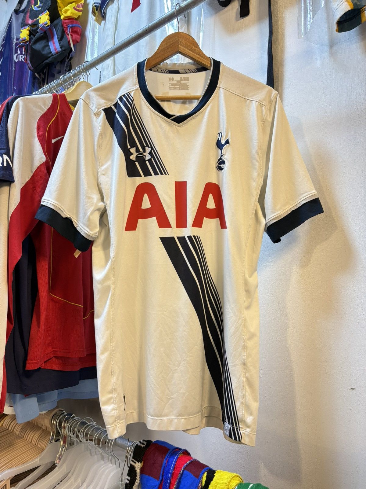 Under Armour 2015-2016 Tottenham Hotspur Home Kit KANE 10 Size US L / EU 52-54 / 3 - 4 Thumbnail