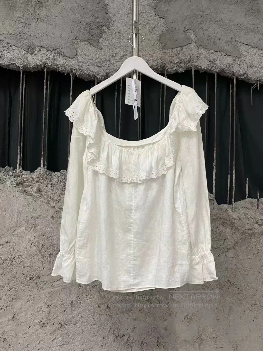 Celine white linen ruffled long sleeve top. Size S / US 4 / IT 40 - 2 Thumbnail