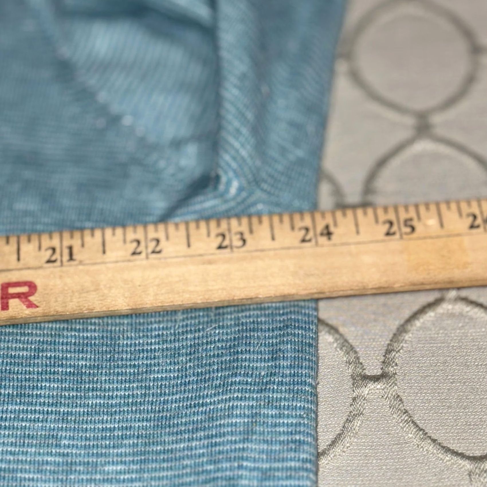 Peter Millar Peter Millar Sweater Mens Large Blue Quarter Zip Crown Soft Cotton Silk Knit Mens L Blue 1/4 Zip Mock Neck Knit Crown Detail Size US L / EU 52-54 / 3 - 7 Thumbnail
