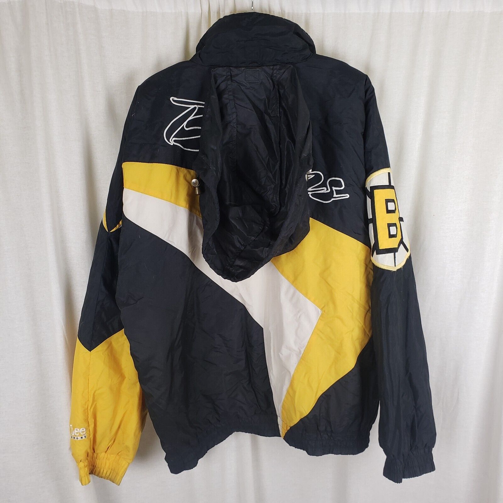 Lee Vtg Lee Sport Boston Bruins Hooded Puffer Jacket Parka L NHL Size US L / EU 52-54 / 3 - 7 Thumbnail