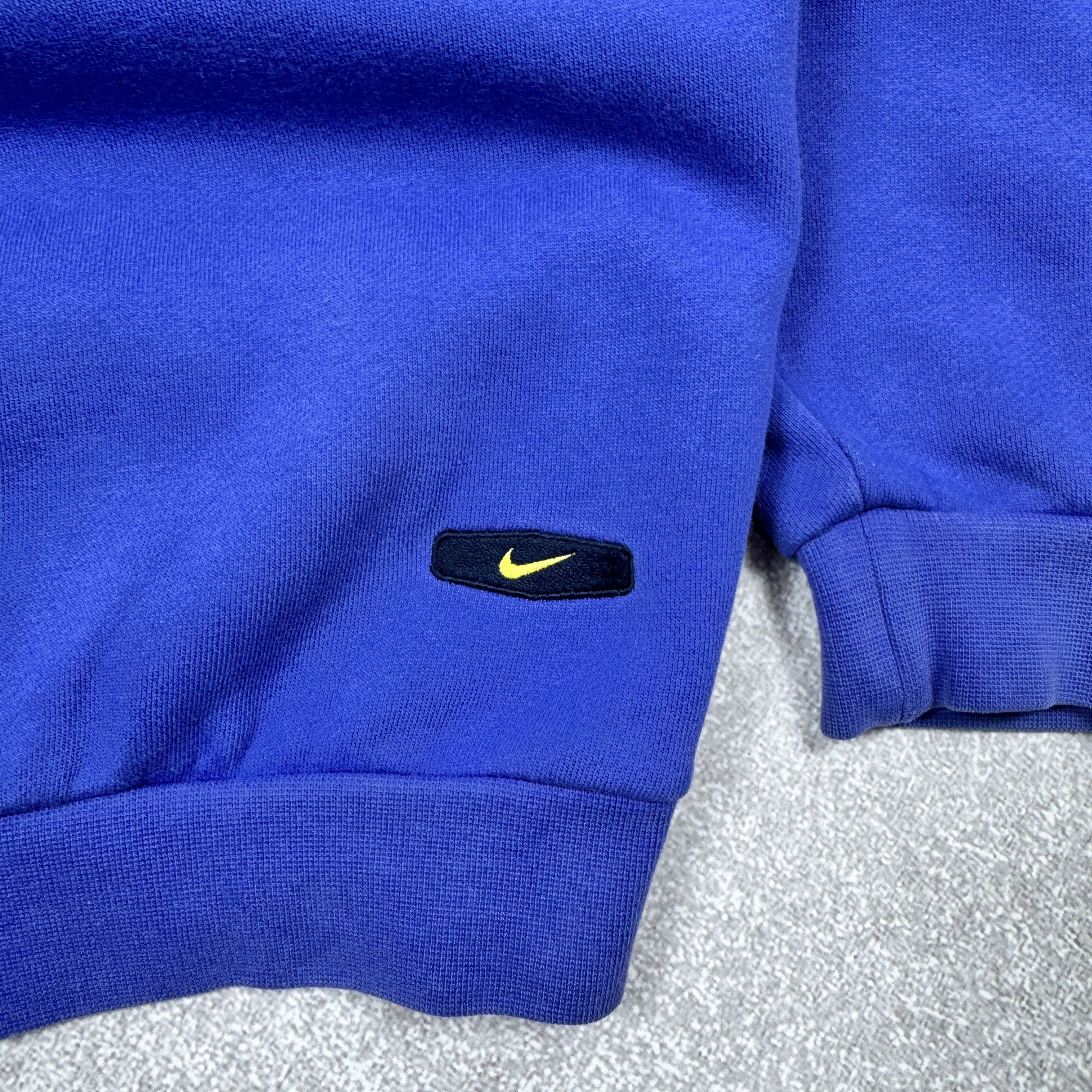 Nike Vintage Nike Big Logo 90s Blue Cotton Sweatshirt Size S-M Size US S / EU 44-46 / 1 - 5 Thumbnail