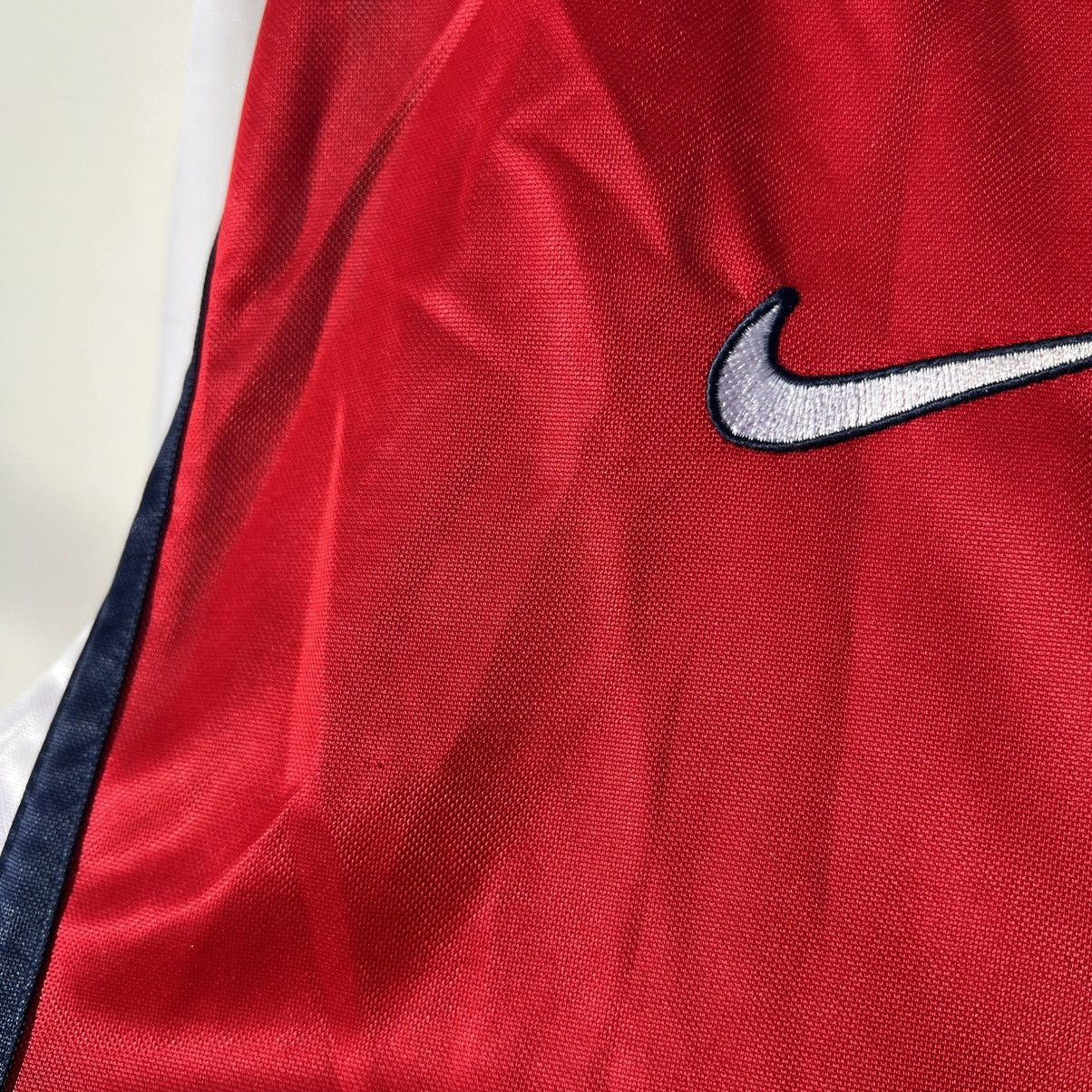 Nike Arsenal Nike JVC soccer jersey football t shirt Vieira Size US L / EU 52-54 / 3 - 9 Thumbnail