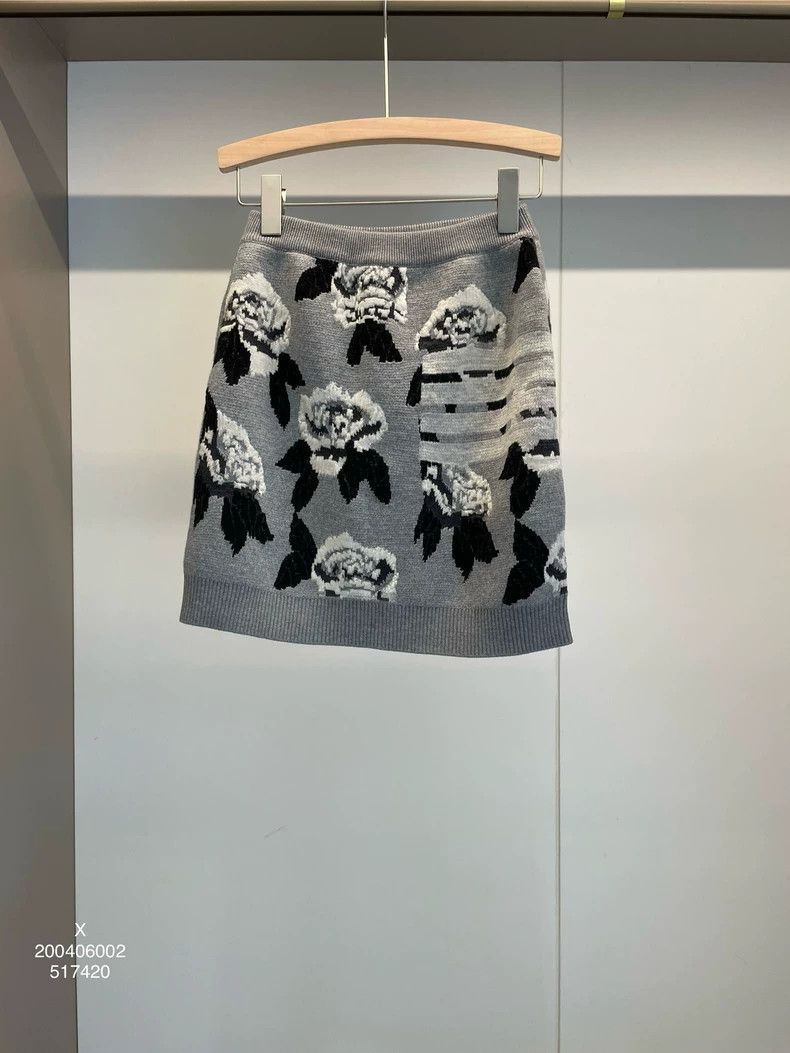 Thom Browne Thom Browne Light gray wool half skirt Size 25" / US 0 / IT 36 - 1 Thumbnail