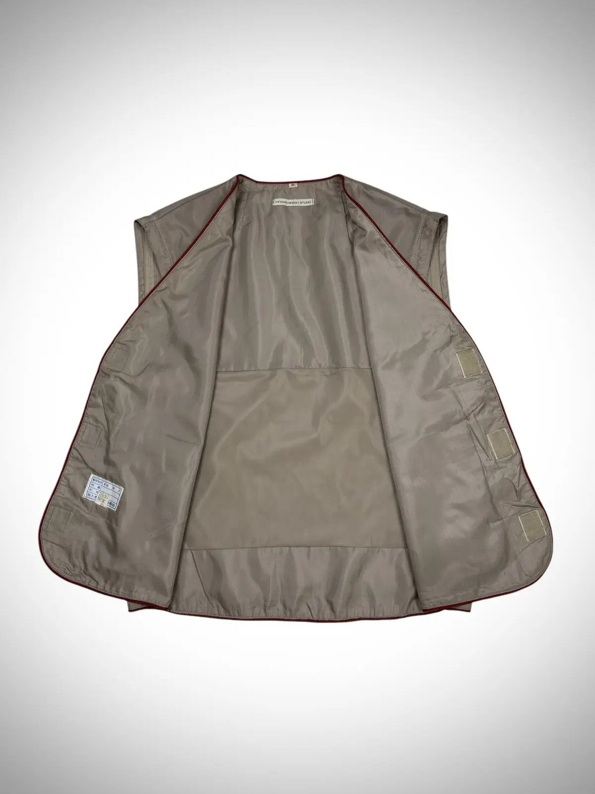 Issey Miyake ©81 RARE ARCHIVE MUSEUM VEST MIYAKE STUDIO SONY STEVE JOBS Size US M / EU 48-50 / 2 - 9 Thumbnail