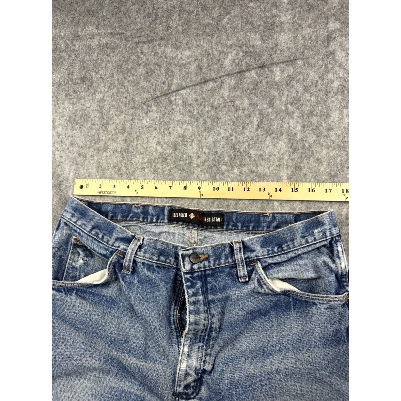Wrangler Wrangler Jeans Men's 36x30 Flame-Resistant FR Straight Denim Blue Cotton 5-Pocket USA Cowboy Size US 36 / EU 52 - 2 Thumbnail