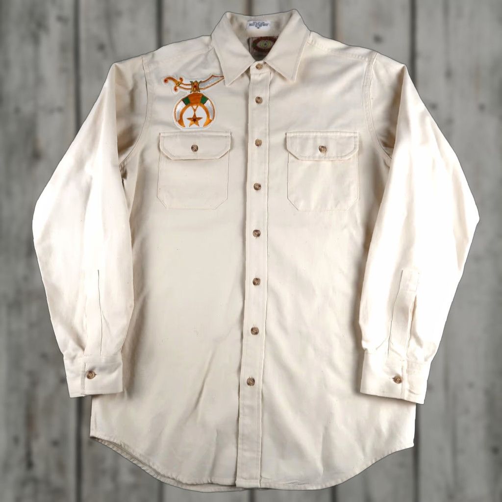 Banana Republic VINTAGE Banana Republic Shrine Club Shriners Patch Button Shirt Sz M Ivory 80s 70s Mens T-Shirt Cotton Collared Button Front Solid Pattern - 1980s Size US M / EU 48-50 / 2 - 1 Thumbnail