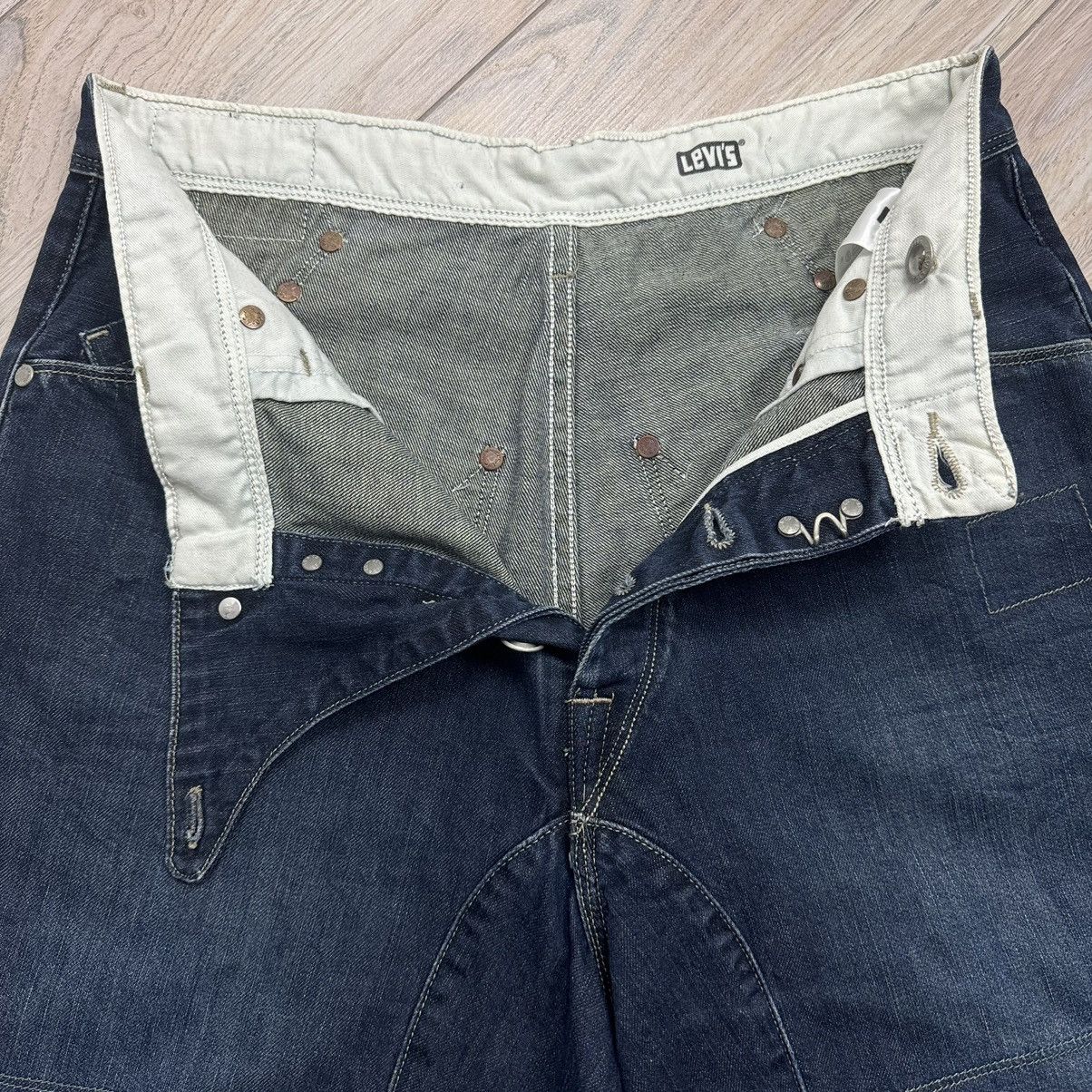 Levi's Rare Levi’s Y2K 3D Cinch Back Avant Garde Denim 3/4 Shorts Size US 30 / EU 46 - 13 Thumbnail