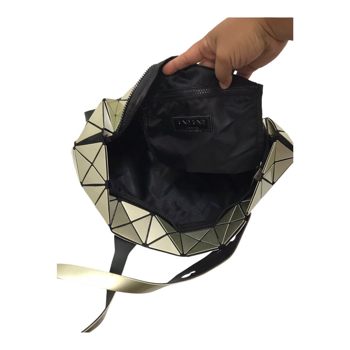 Issey Miyake × Issey Miyake Bao Bao × Japanese Brand Bao Bao Issey Miyake Rock Silver Metallic Mate Tote Bag Size ONE SIZE - 6 Thumbnail