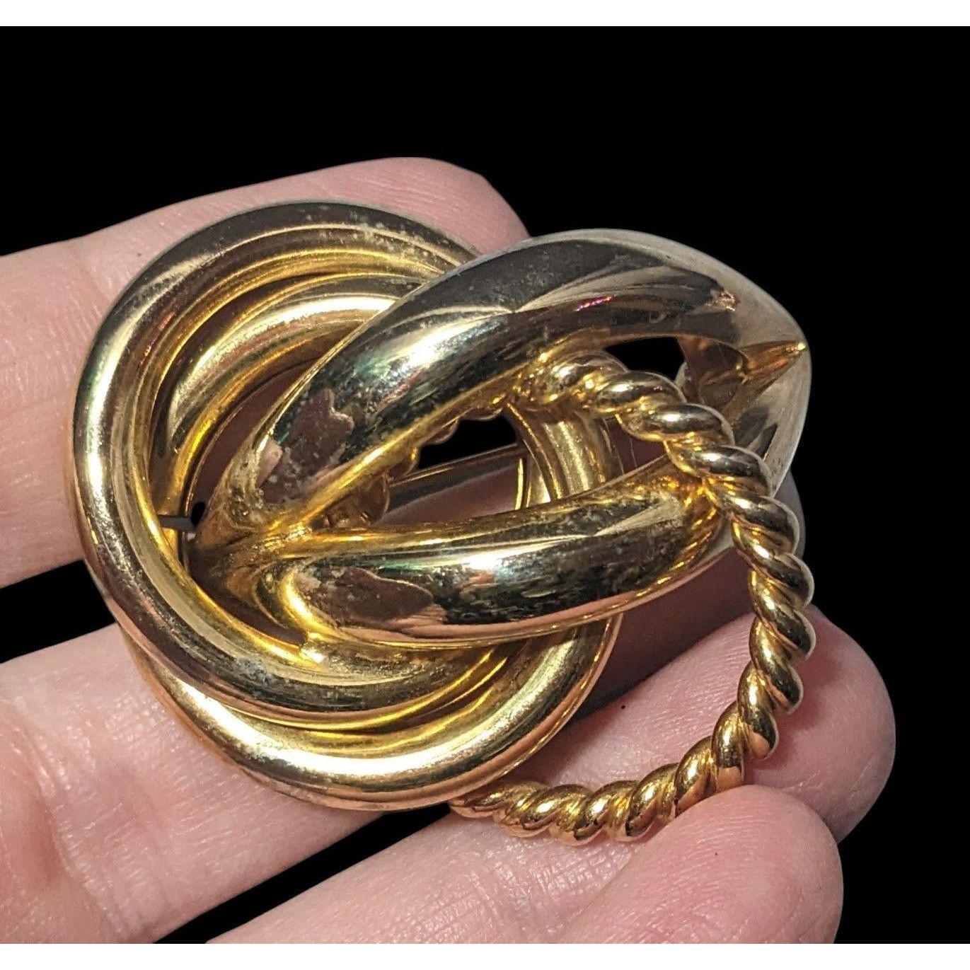 Other Vintage Abstract Gold Tone Metal Knot Brooch Size ONE SIZE - 4 Thumbnail