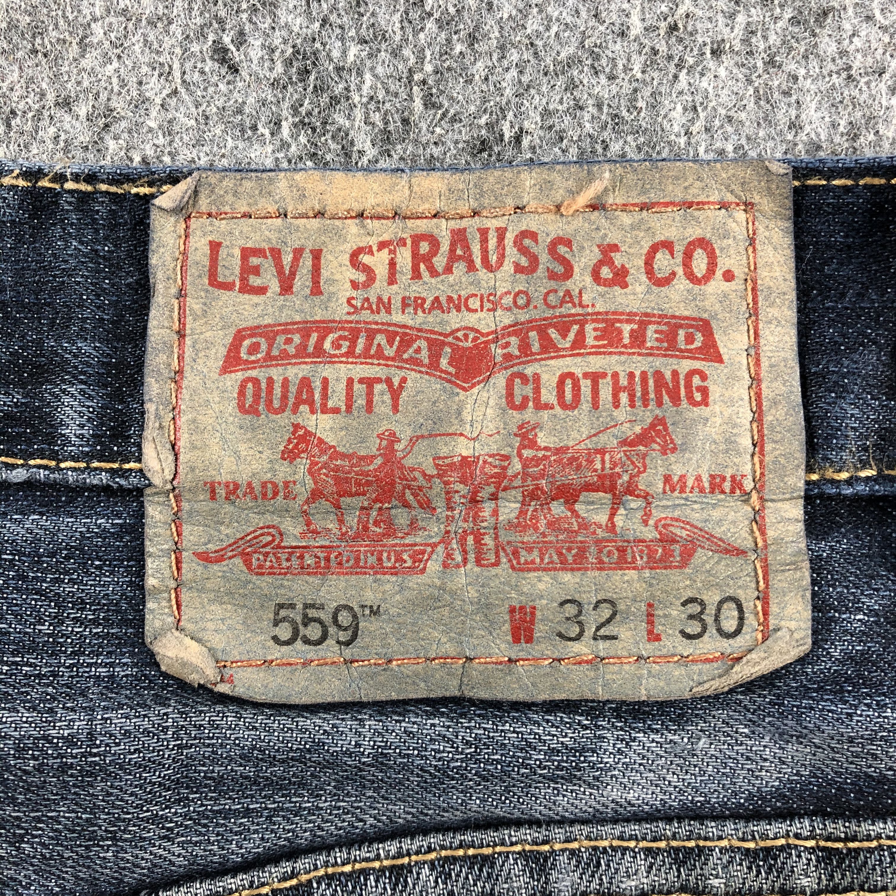 Levi's Vintage Faded Black Levis 559 Jeans-J2344 Size US 33 - 5 Thumbnail