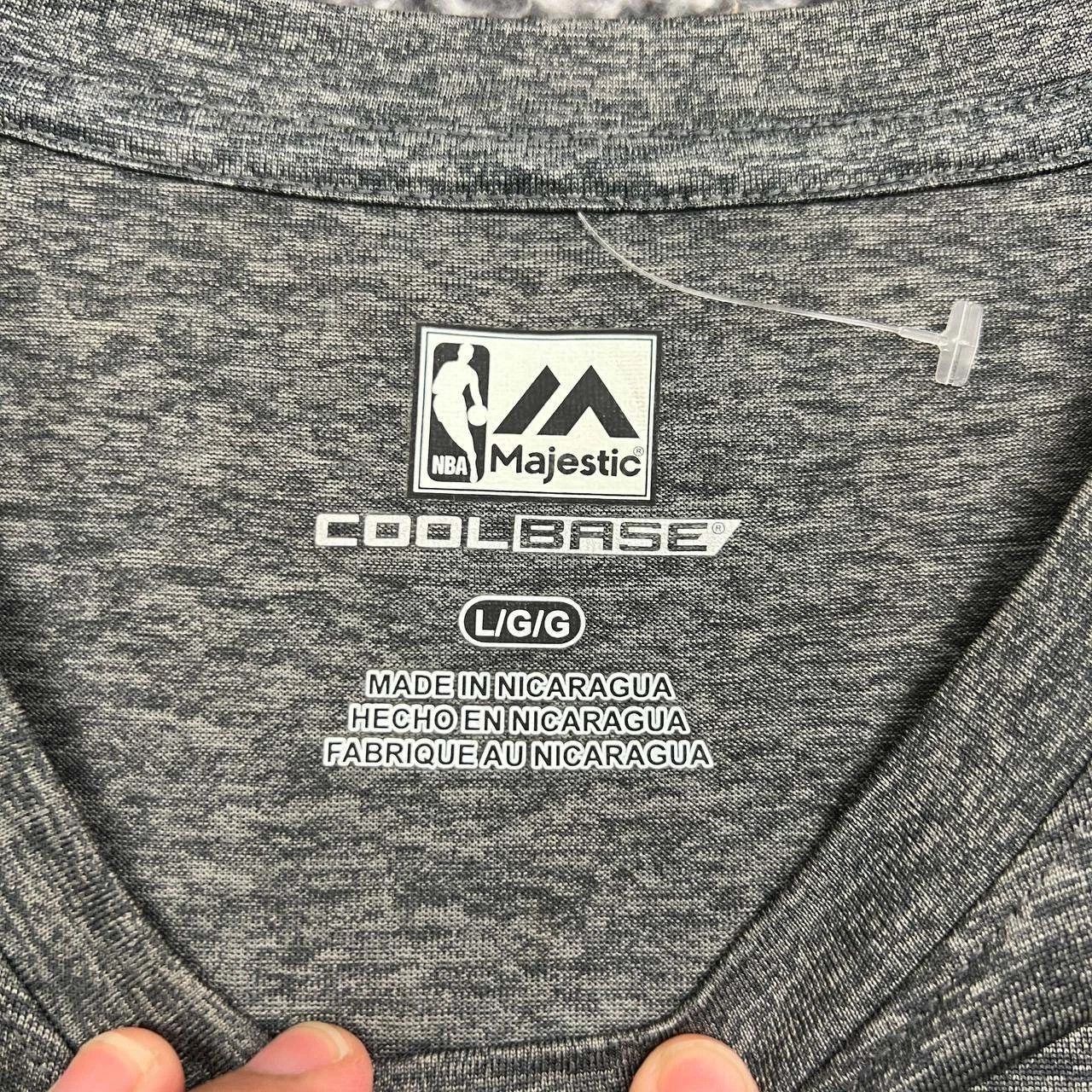 Majestic Indiana Pacers Shirt Men Cool Base Short Sleeve Crew Neck L Size US L / EU 52-54 / 3 - 3 Thumbnail