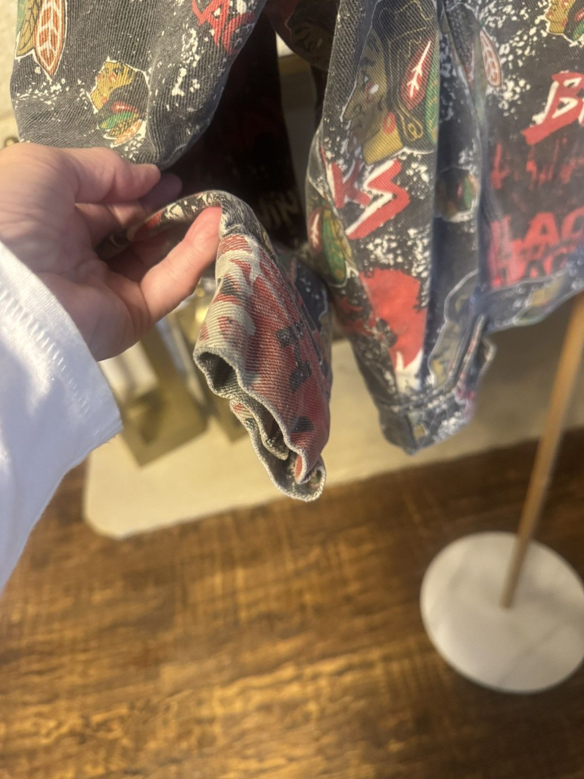 Other Vintage 1990’s Chicago Blackhawks AOP denim jacket Size US L / EU 52-54 / 3 - 5 Thumbnail