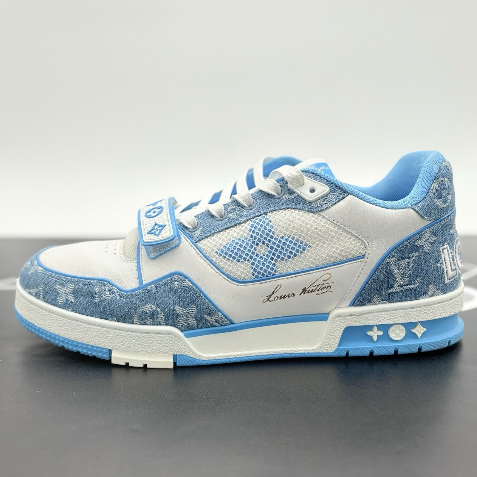 Louis Vuitton 11-11.5 US Louis Vuitton Strap Trainer ' Blue '| VERY CLEAN! Size US 11 / EU 44 - 8 Thumbnail