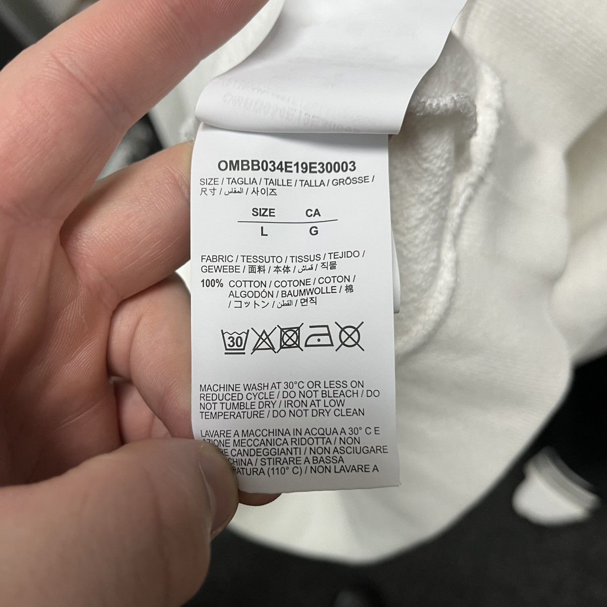 Off-White Off-White Luxury Hoodie Big Logo Rare White Size US L / EU 52-54 / 3 - 19 Thumbnail