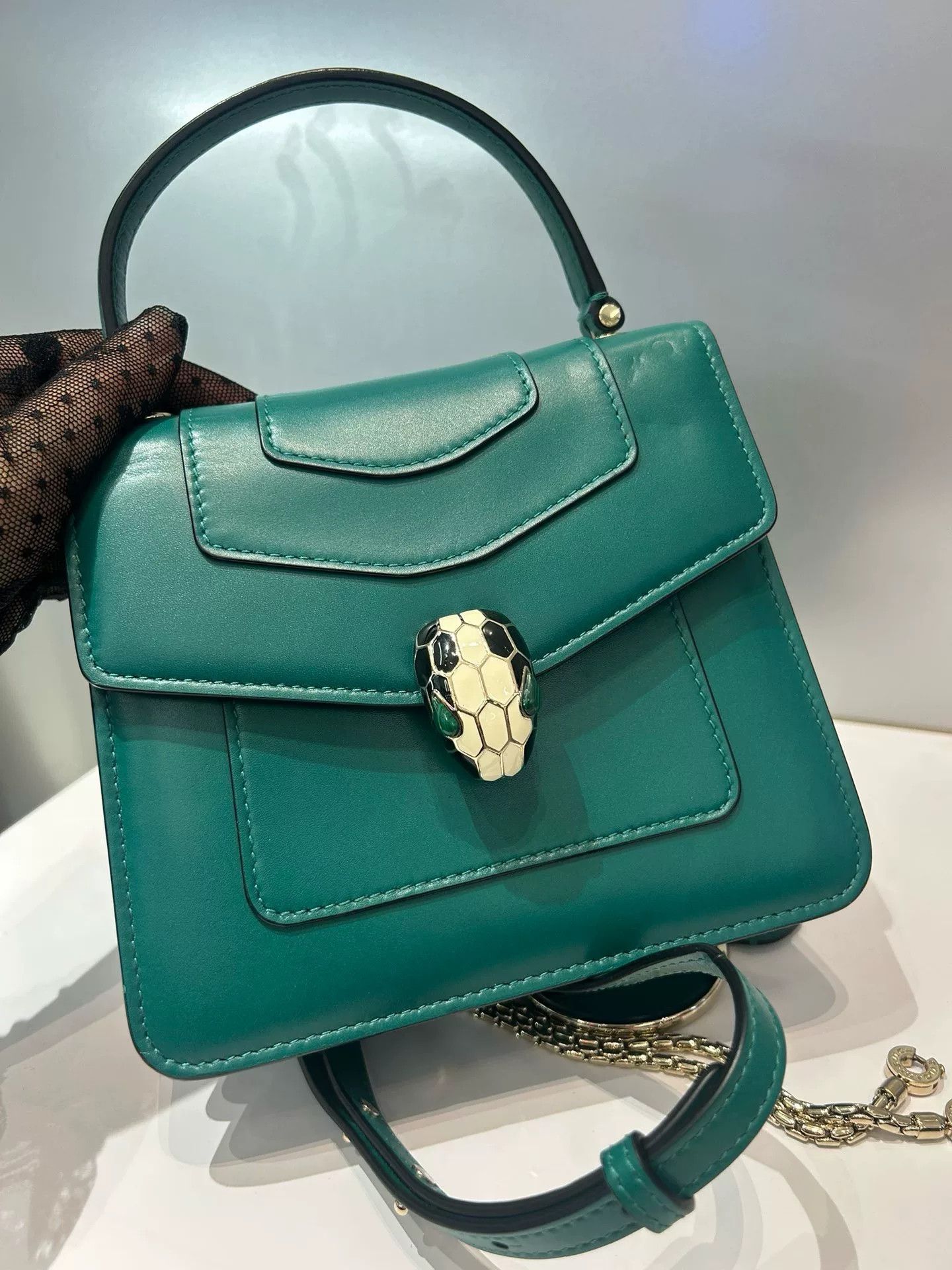 Bvlgari Bvlgari Small Green Snake Head Accordion Bag Size ONE SIZE - 1 Thumbnail