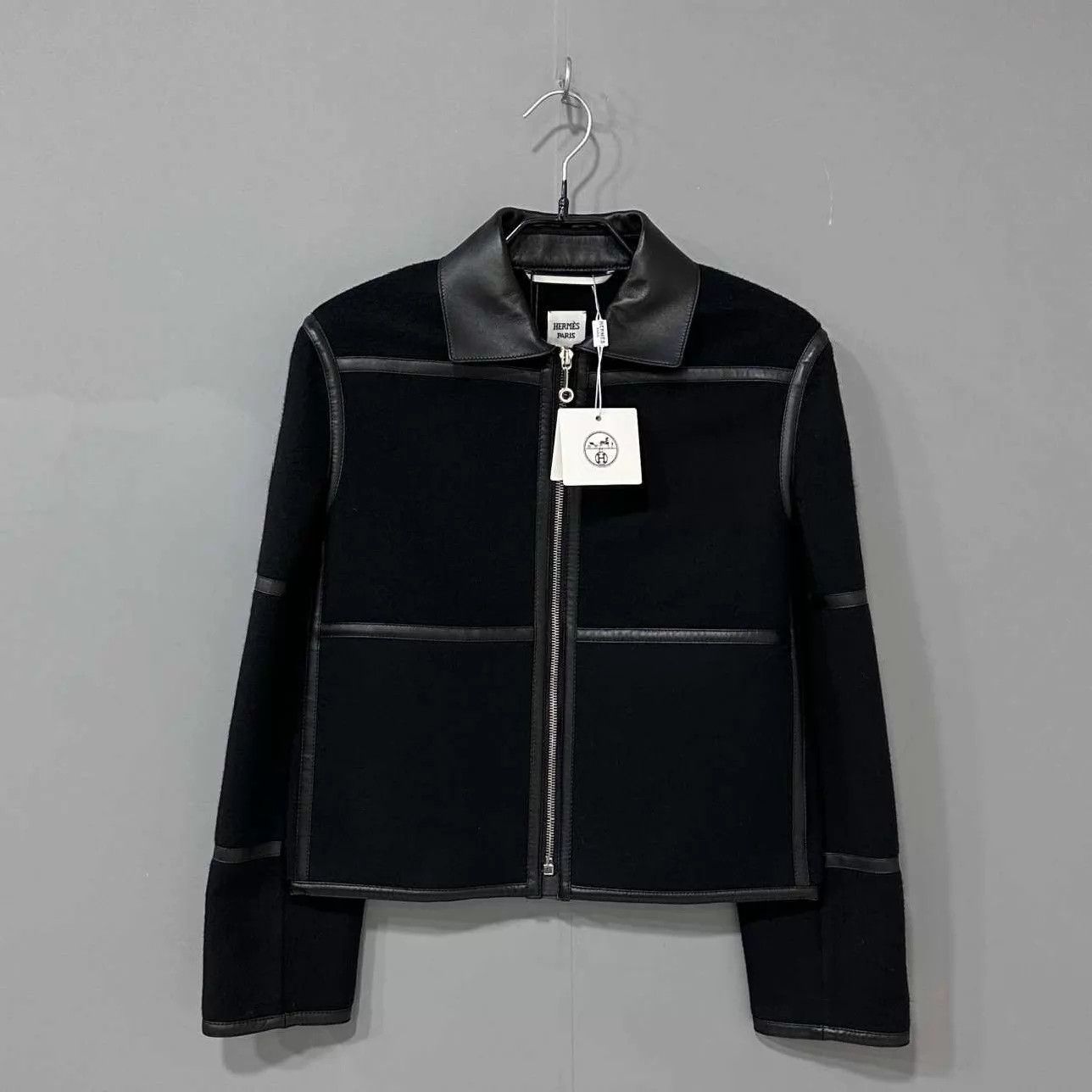 Hermes HERMES Women's Black Cashmere & Leather Panel Jacket Size 34 Size XS / US 0-2 / IT 36-38 - 1 Thumbnail