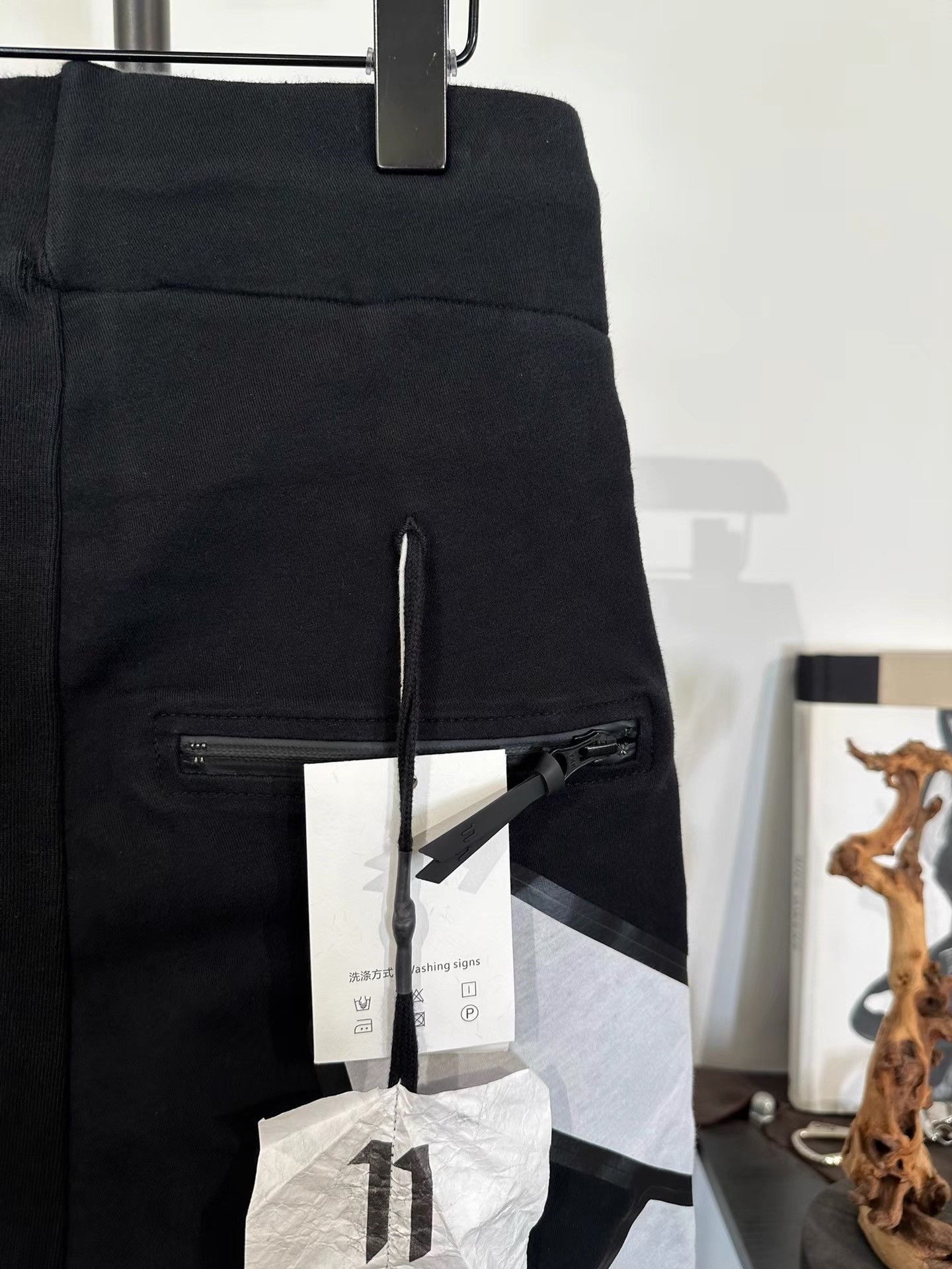 11 By Boris Bidjan Saberi 11by BBS Print Elastic Cuff Sweatpants K35 Size US 33 - 7 Thumbnail