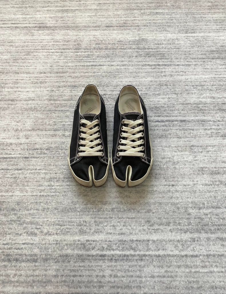 Maison Margiela Maison Margiela Split-toed pig's foot shoes canvas shoes Size US 5.5 / IT 35.5 - 1 Thumbnail