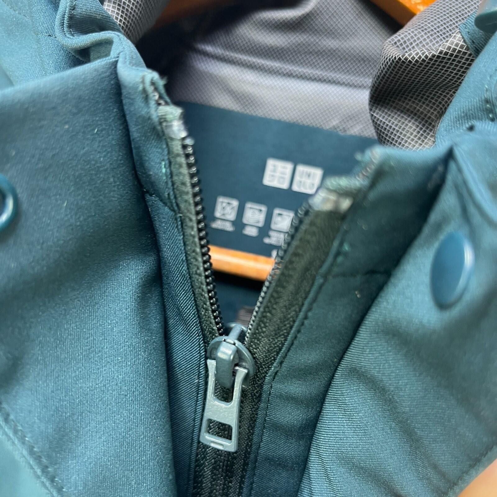 Uniqlo Uniqlo Blocktech Waterproof Long Rain Parka Jacket Womens S Size S / US 4 / IT 40 - 4 Thumbnail