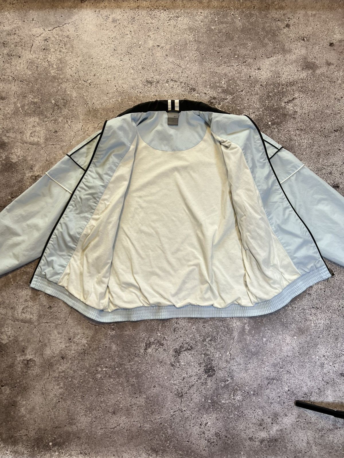 Nike Vintage Nike Baby Blue track jacket drill size M logo Size US M / EU 48-50 / 2 - 7 Thumbnail