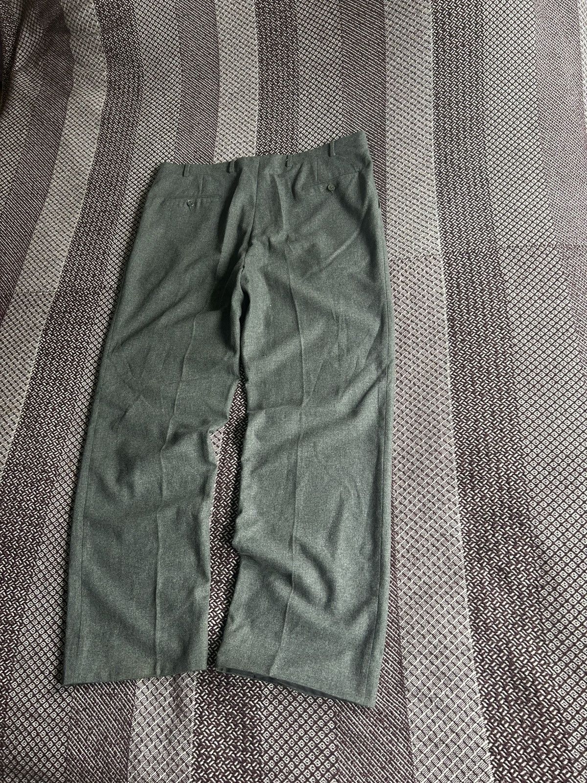 Burberry Vintage Burberrys Grey Classic Pants Japanese Style Solid Size US 36 / EU 52 - 2 Thumbnail