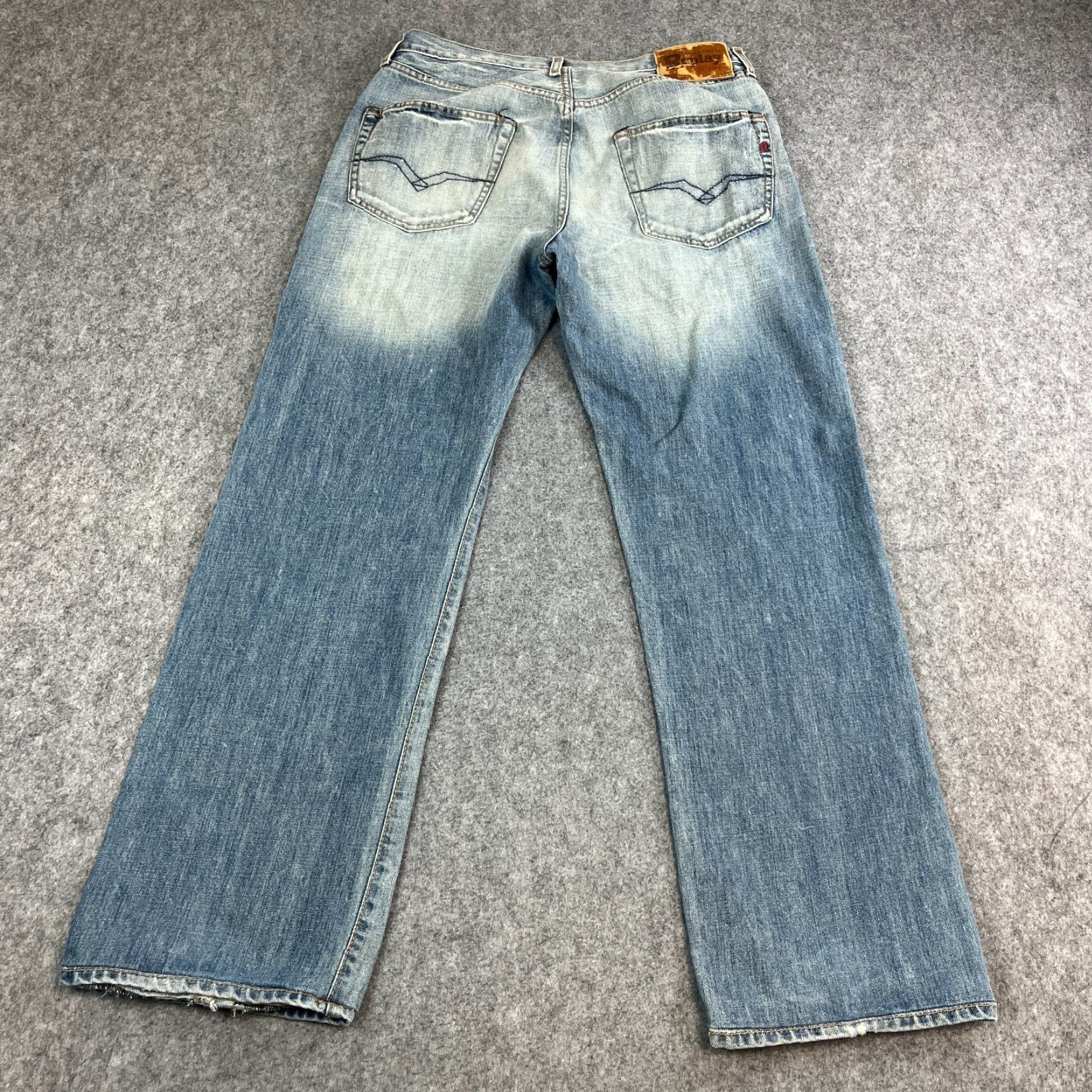 Replay Replay Mens Jeans Relaxed Straight 30 32 Light Blue Fades Denim Cotton 5-Pocket Brand Replay Mens Jeans Relaxed Straight 30 32 Light Wash Blue Fades Size US 30 / EU 46 - 2 Thumbnail