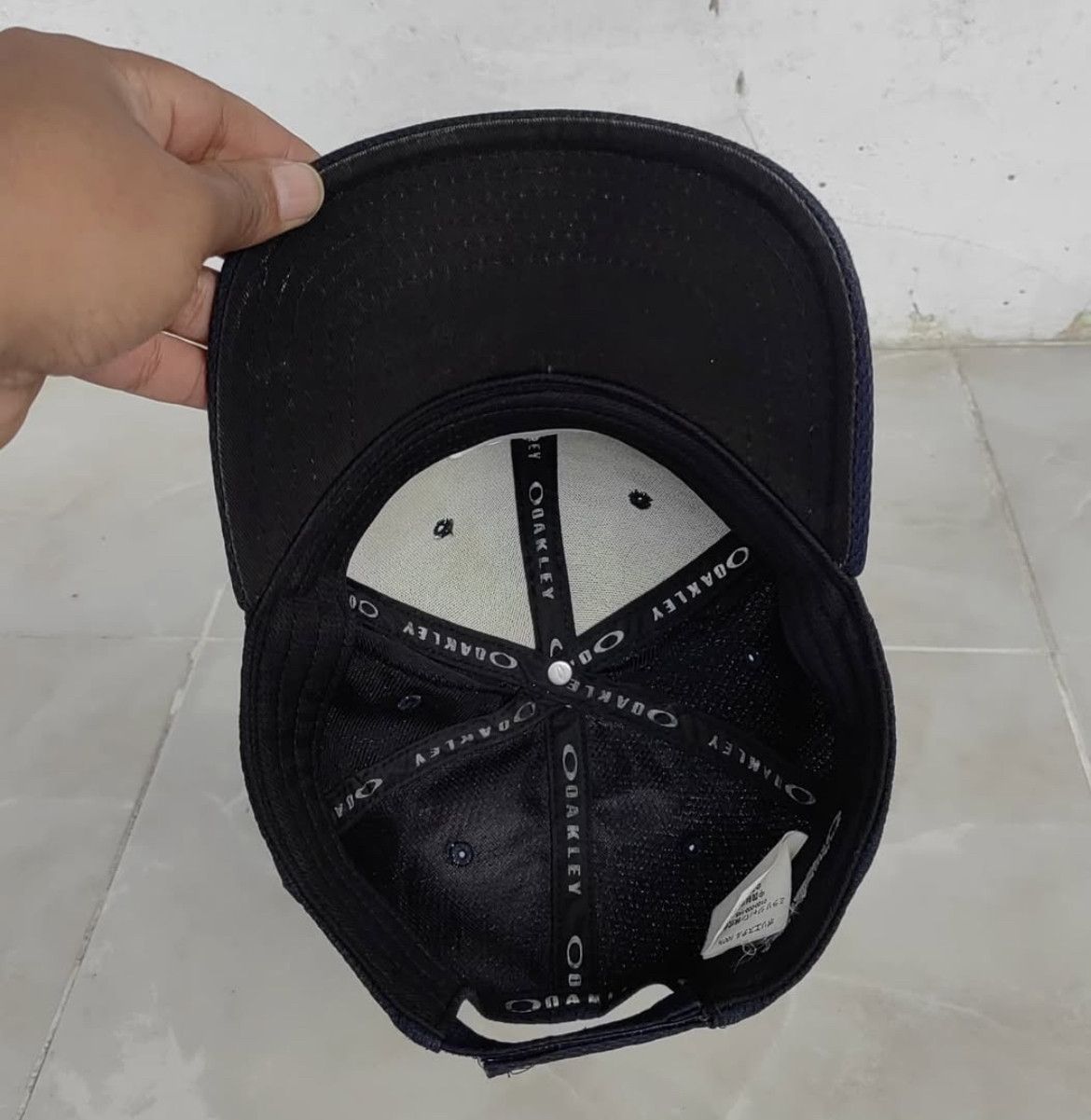 Oakley 2000s Oakley Software Iconic Logo Mesh Velcro Cap Hat Size ONE SIZE - 6 Thumbnail
