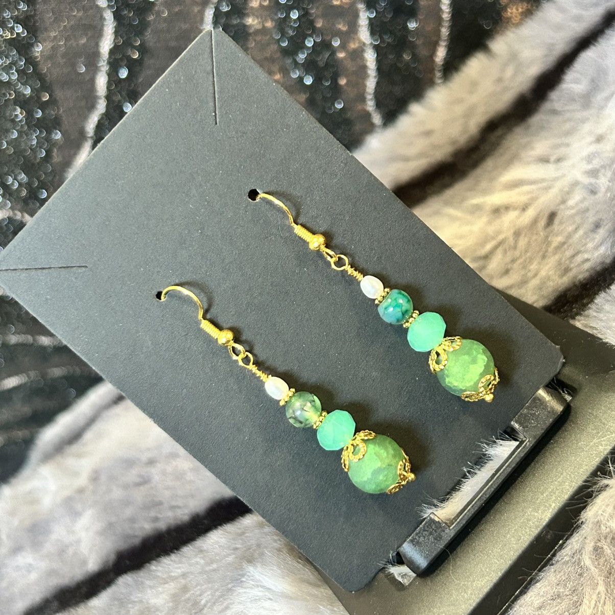 Handmade Handcrafted green crackle glass dragon vein agate earrings Size ONE SIZE - 1 Thumbnail