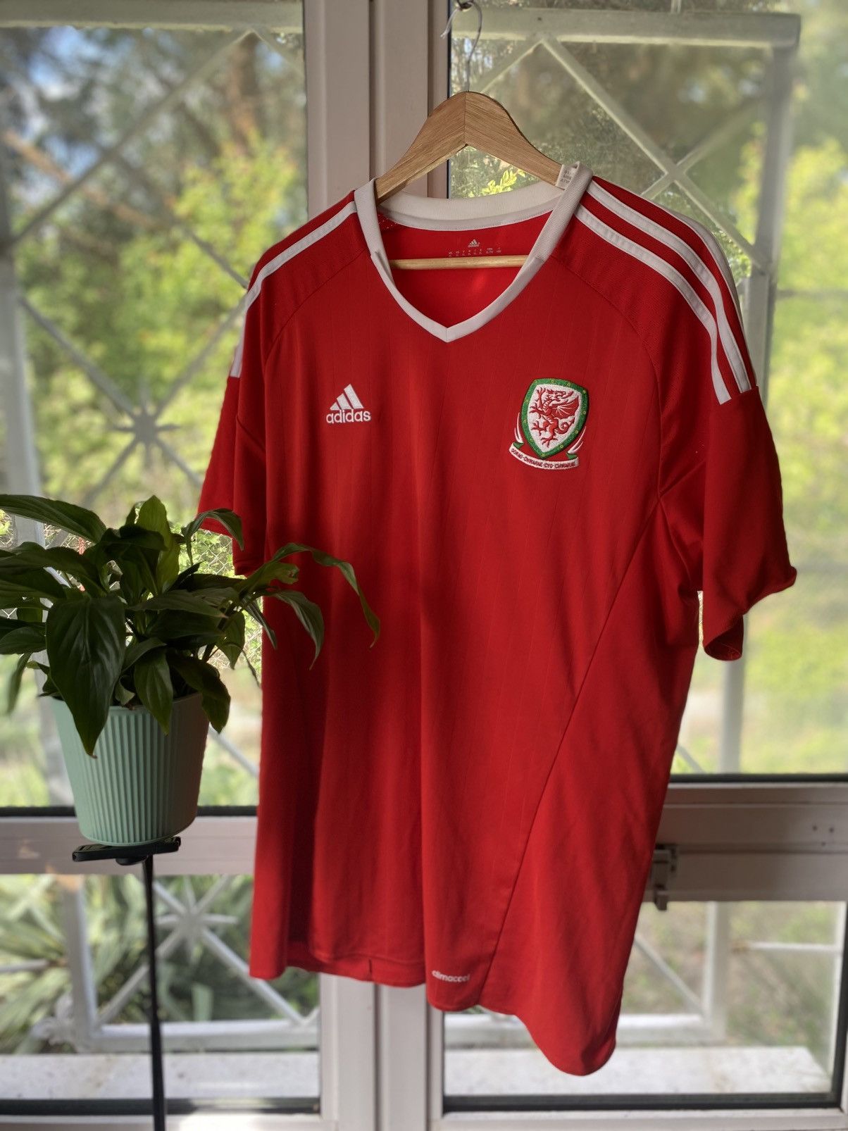 Adidas WALES NATIONAL TEAM 2016 HOME FOOTBALL ADIDAS TRIKOT Size US XL / EU 56 / 4 - 1 Thumbnail