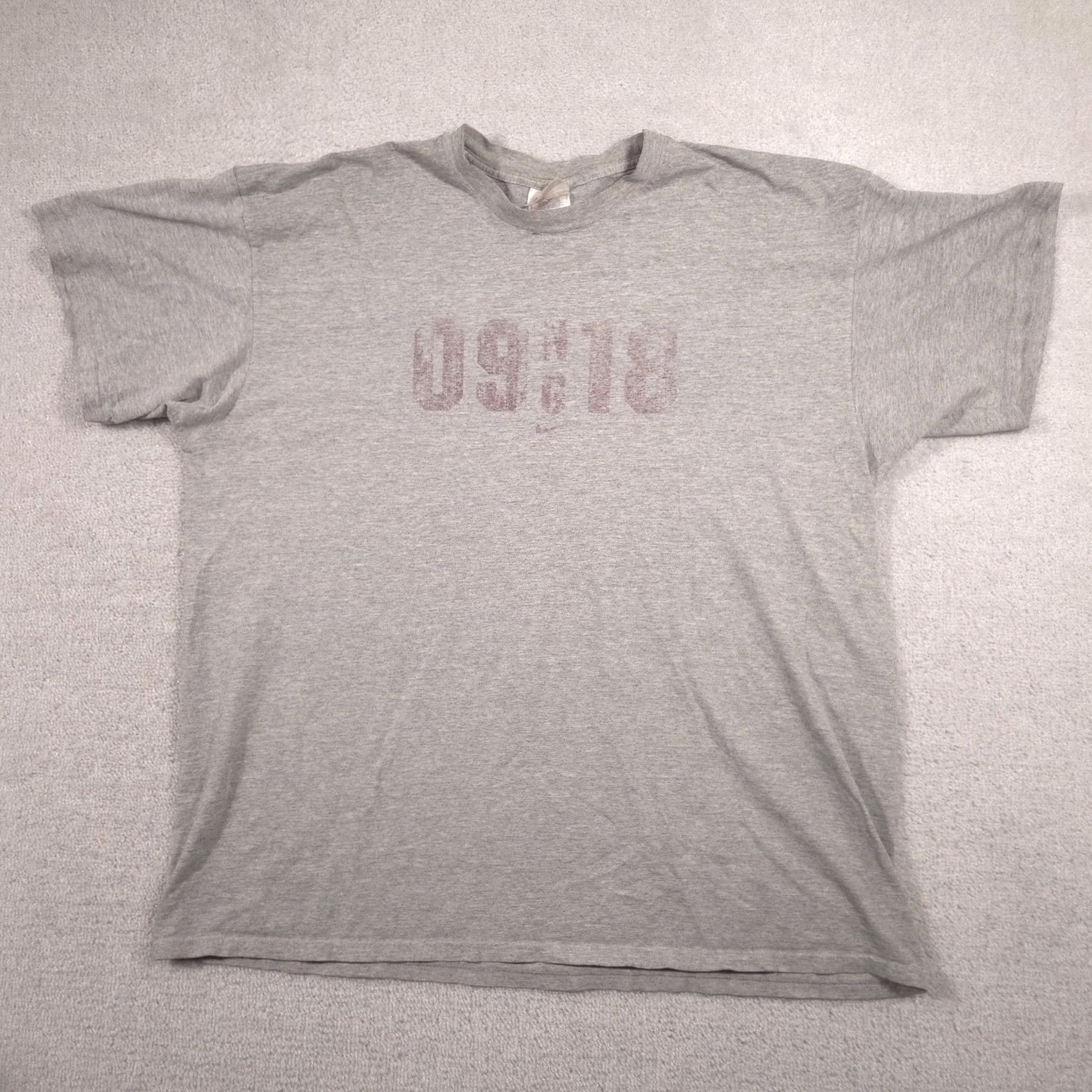 Nike Nike Shirt Mens 2XL Gray Crewneck Graphic Tee Casual Cotton Polyester Short Sleeve All Seasons 09 18 Faded Number Nike Swoosh Ladies? Size US XXL / EU 58 / 5 - 2 Thumbnail