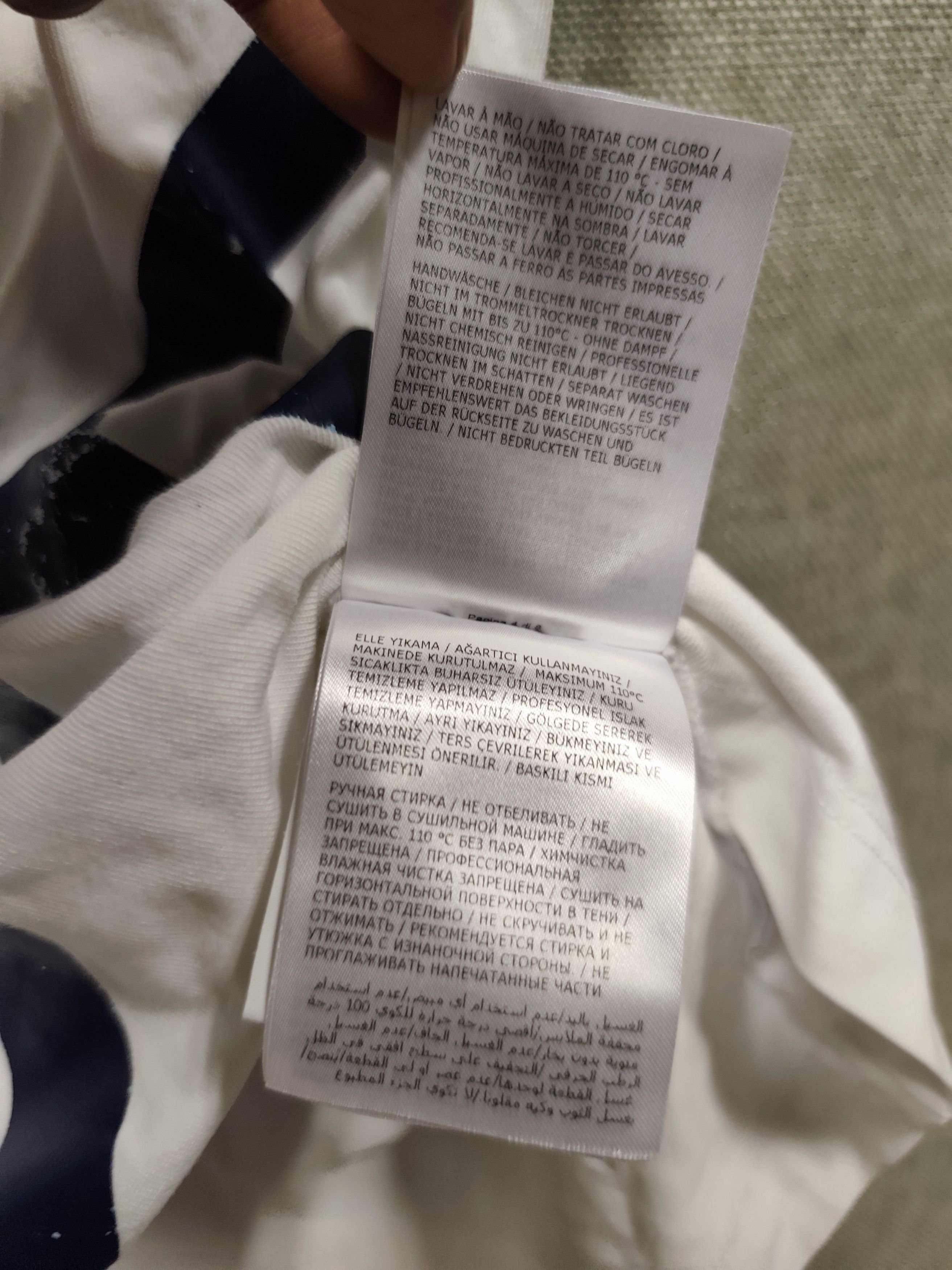 Moncler Moncler Tee Size US M / EU 48-50 / 2 - 5 Thumbnail