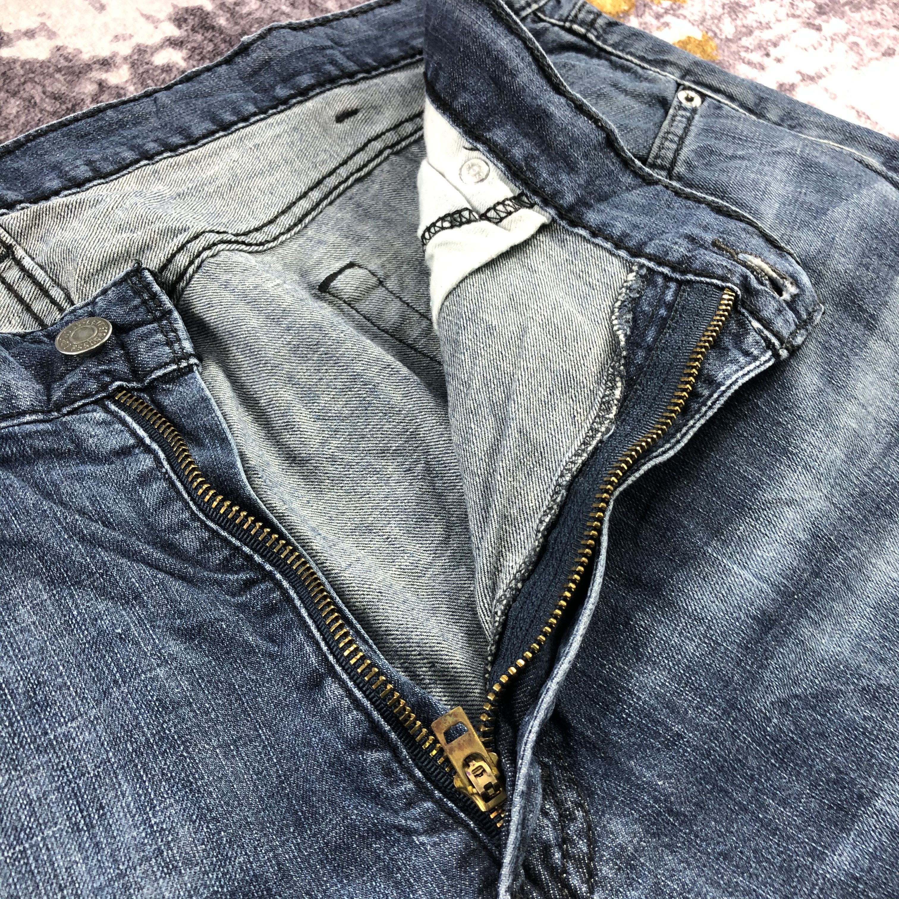 Levi's × Vintage Vintage Blue Wash Levis 559 Jeans-JM2826 Size US 41 - 8 Thumbnail