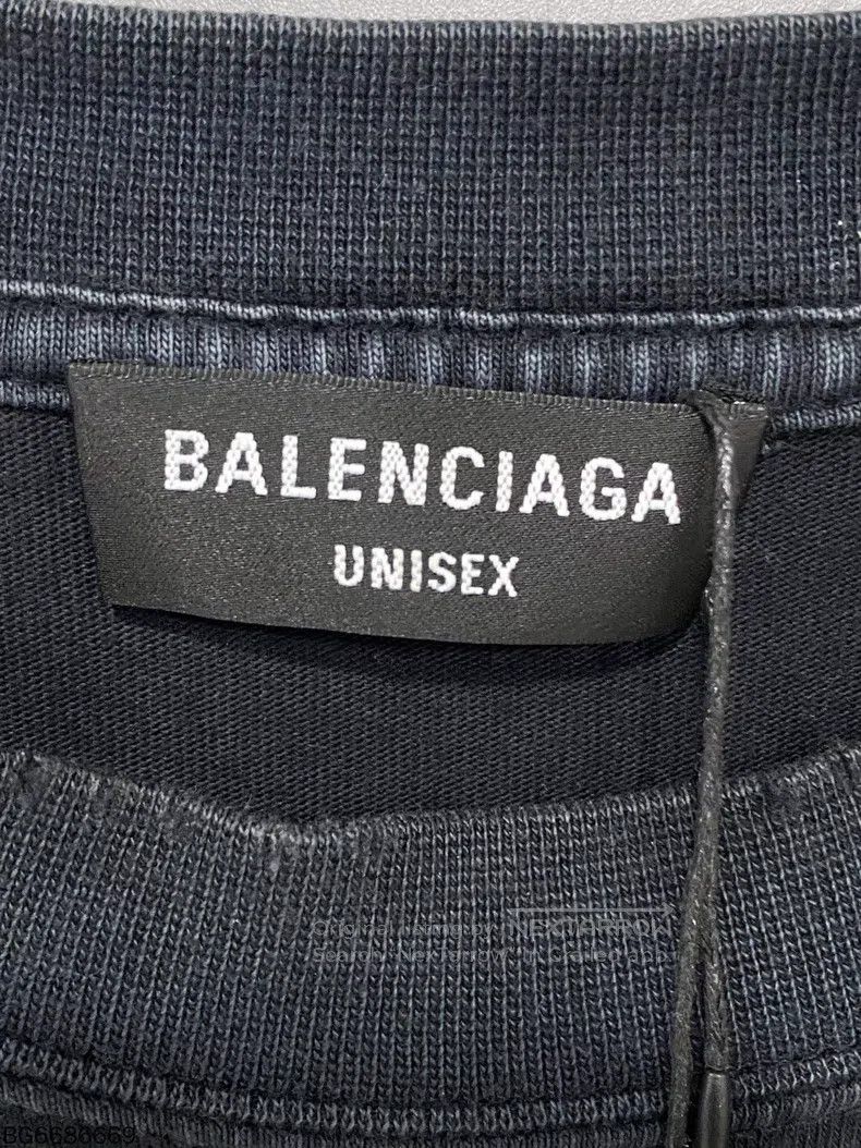 Balenciaga Balenciaga Distressed letter logo short-sleeve Size US L / EU 52-54 / 3 - 5 Thumbnail