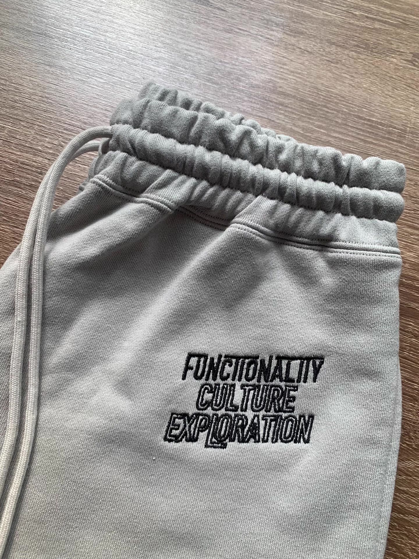 F/CE F/CE. F/CE. EMBROIDERY SWEAT SHORT PT Ｑ22 Size US 34 / EU 50 - 3 Thumbnail