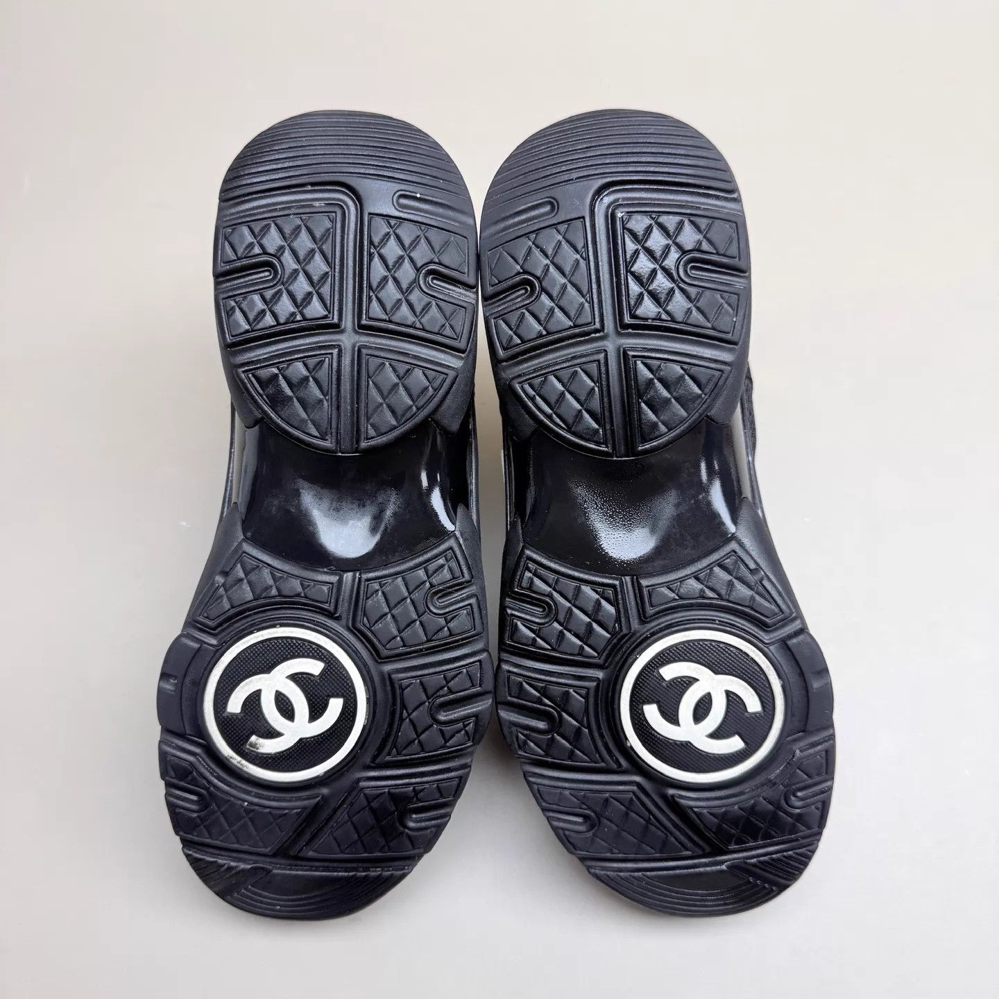 Chanel CHANEL Panda CC Sneaker 36 99 New Missing Tag Size US 5.5 / IT 35.5 - 6 Thumbnail