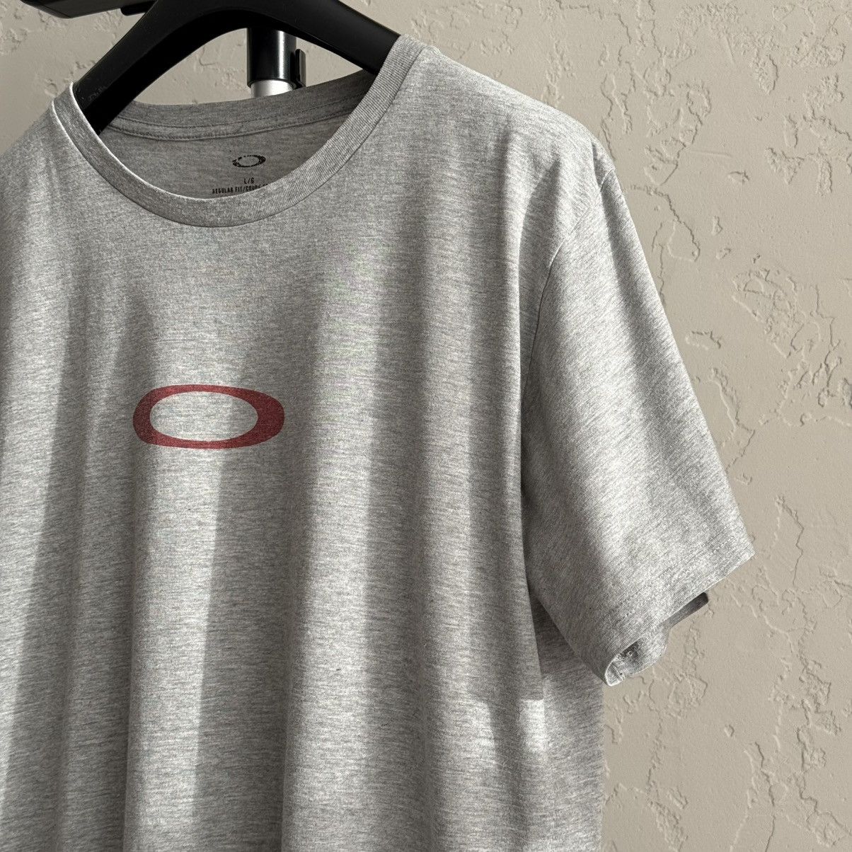 Oakley Vintage Oakley Centr Logo T-Shirt Y2K Size US L / EU 52-54 / 3 - 7 Thumbnail
