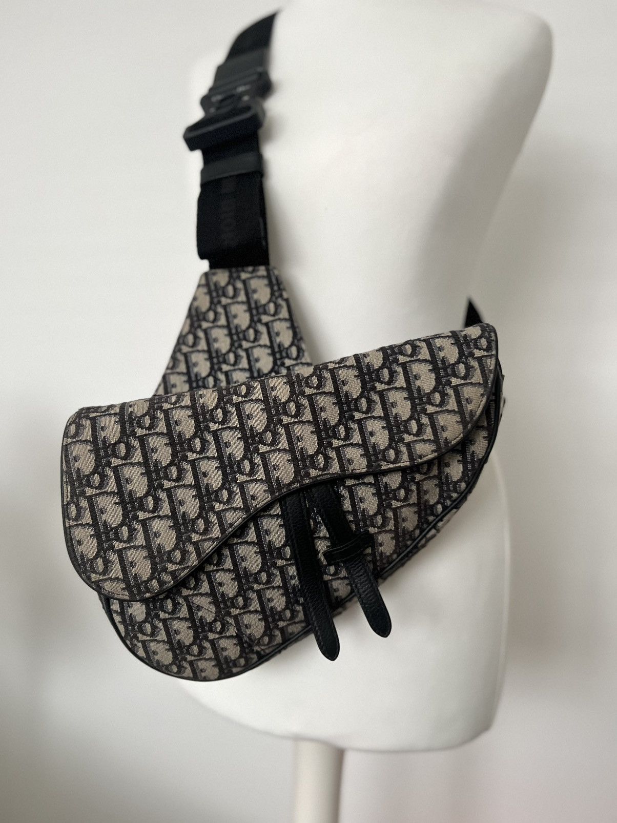 Dior Dior Saddle Bag Beige and Black Dior Oblique Jacquard Size ONE SIZE - 3 Thumbnail