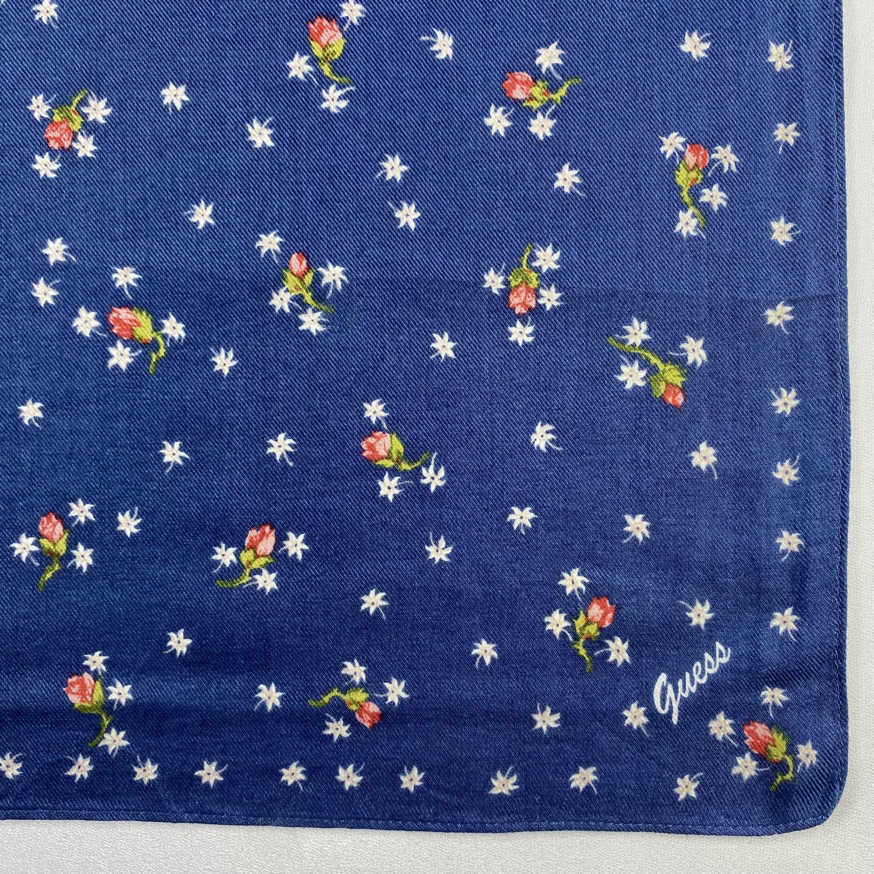 Guess × Vintage Guees Bandana/ Handkerchief / Neckerchief-P1186 Size ONE SIZE - 3 Thumbnail