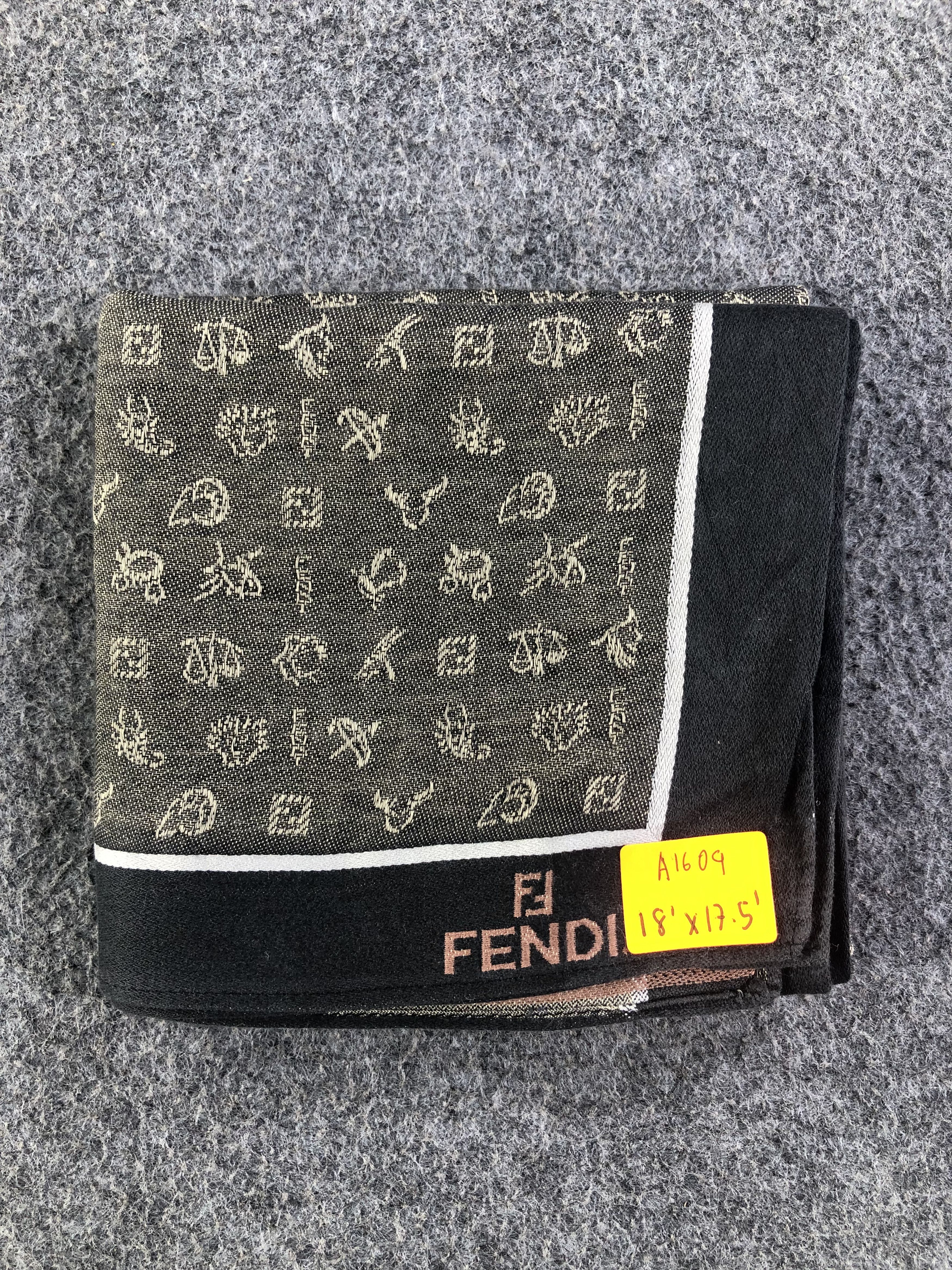 Vintage Fendi Handkerchief / Bandana / Neckerchief A1609 Size ONE SIZE - 6 Thumbnail