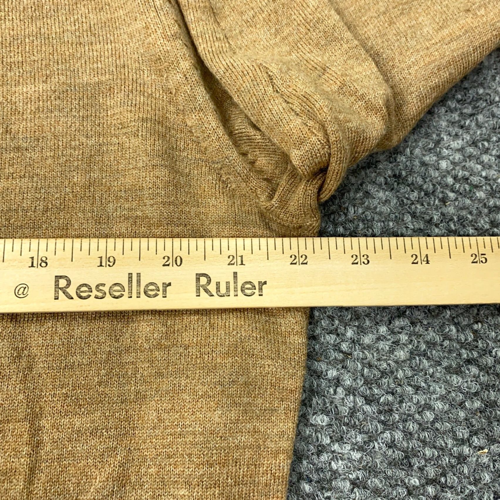 Alfani Alfani Merino Wool Sweater Mens Large Brown Lightweight V-Neck Business Casual Size US L / EU 52-54 / 3 - 8 Thumbnail
