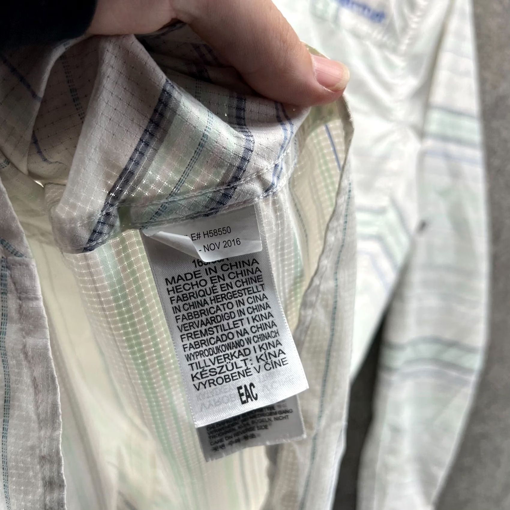 Marmot Marmot Shirt Women Medium White Outdoors Button Down Cowgirl Striped Western - Casual, Travel, Party/Cocktail Size M / US 6-8 / IT 42-44 - 3 Thumbnail