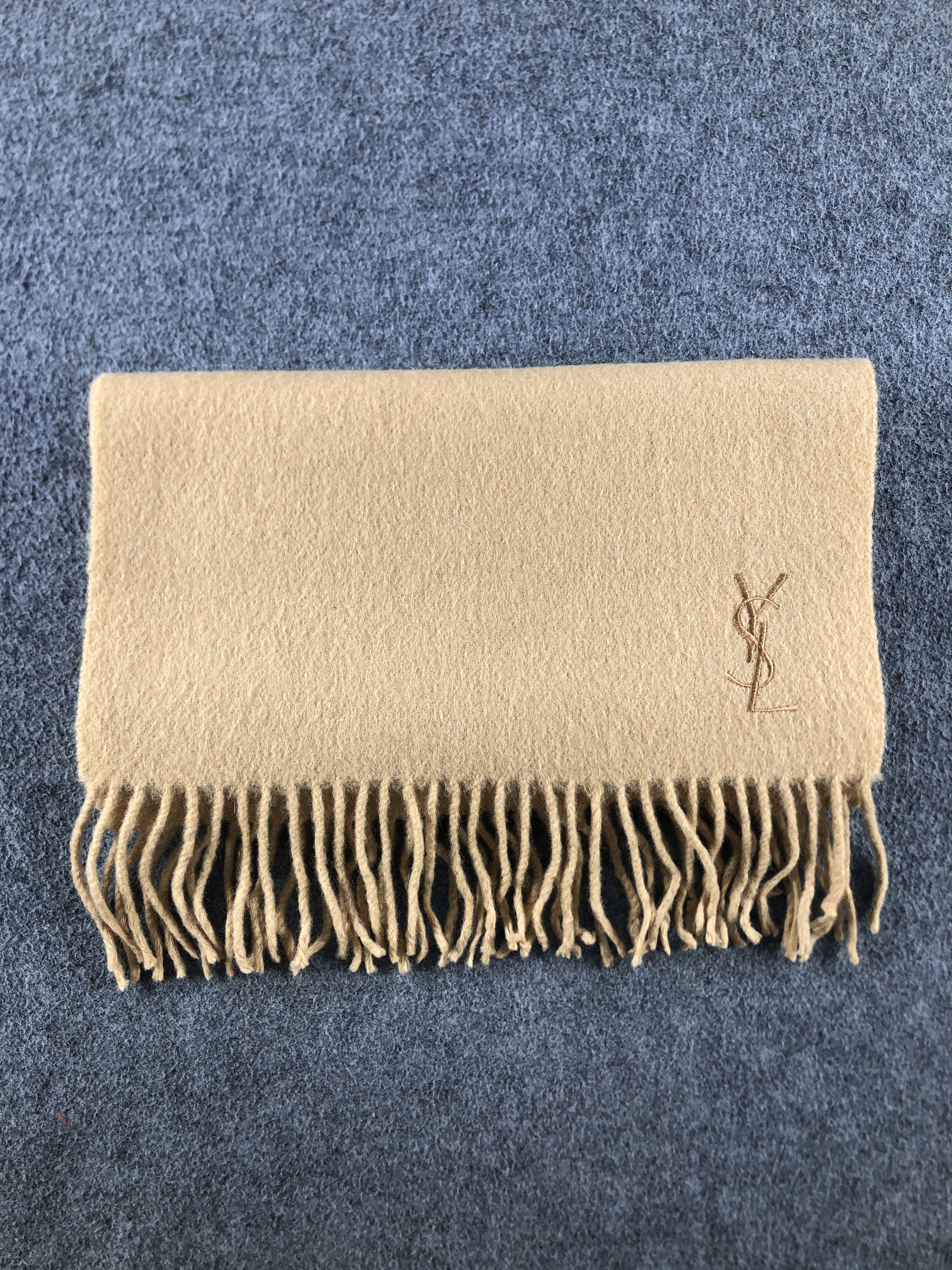 Yves Saint Laurent Yves Saint Laurent Scarf / Muffler / Neckwear P926 Size ONE SIZE - 8 Thumbnail