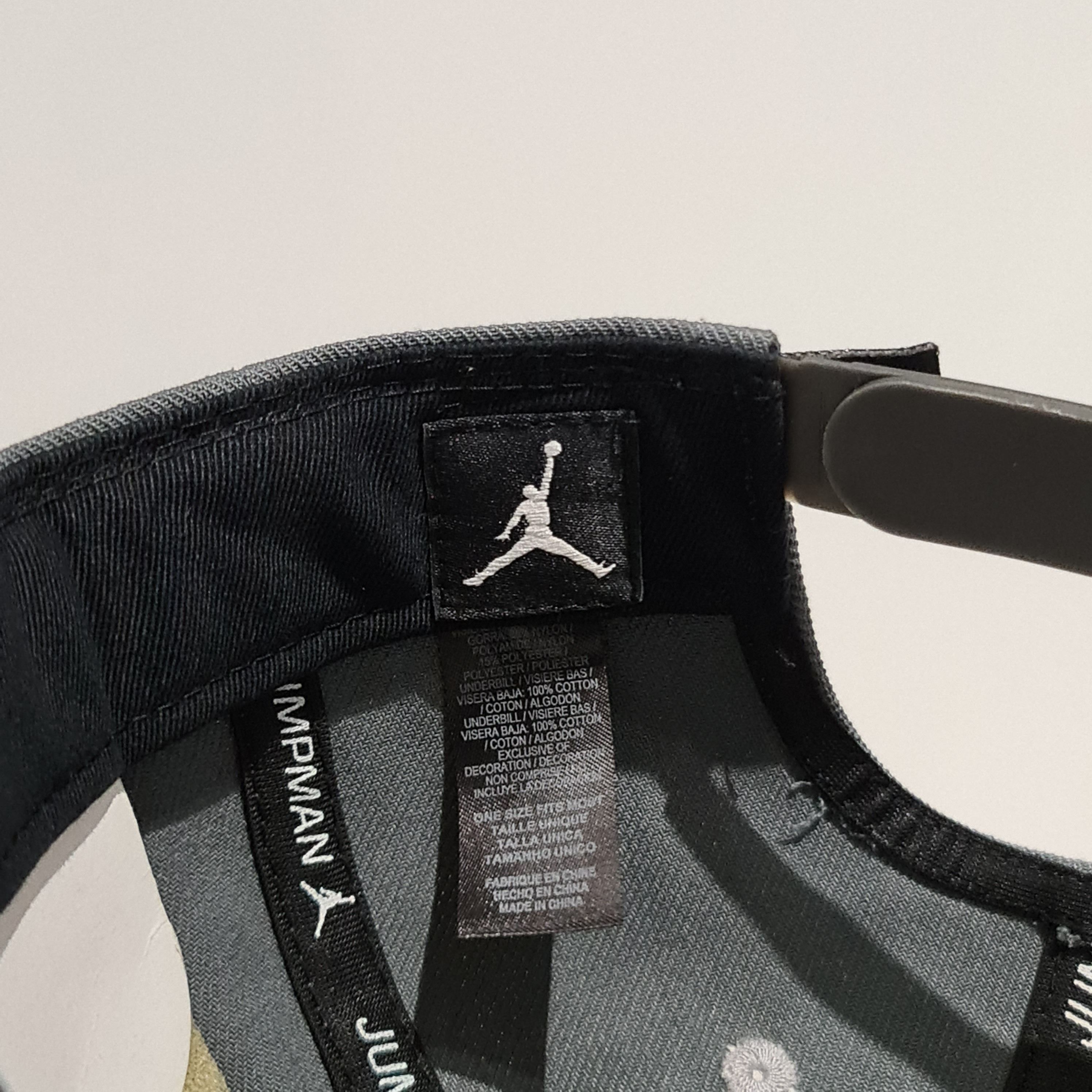 Jordan Brand Jordan Cap Snapback 'Air Jordan XIII' Grey Size ONE SIZE - 8 Thumbnail