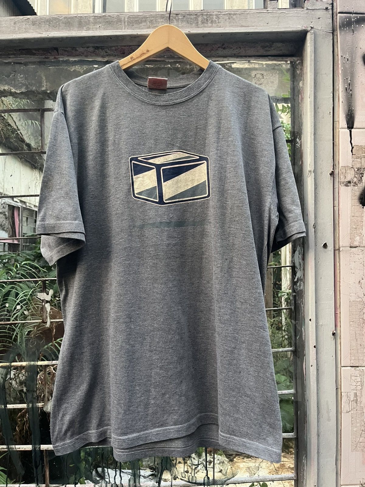 Shorty's Skateboards Vintage Iconic Shortys Cube Logo Skateboard Size US XL / EU 56 / 4 - 1 Thumbnail