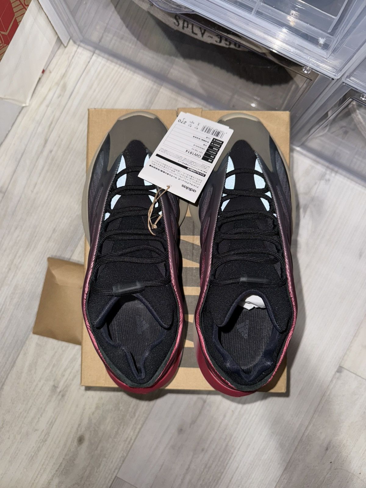 Adidas × Kanye West × Yeezy Adidas Yeezy 700 V3 Fade Carbon Size US 9 / EU 42 - 6 Thumbnail