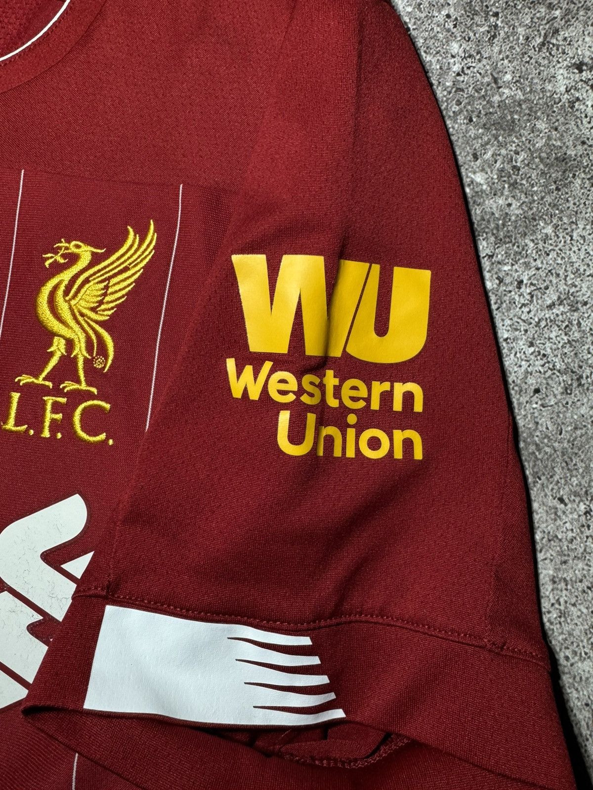 New Balance Liverpool 2019-2020 Football Jersey Home T-shirt Size US M / EU 48-50 / 2 - 7 Thumbnail